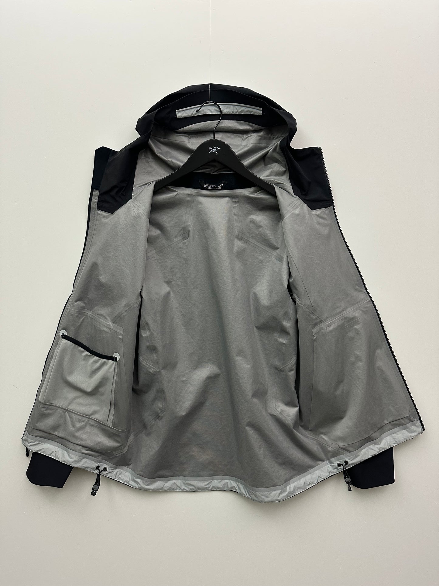 Arc’teryx Ralle Jacket Black Men’s S Small Gore-Tex