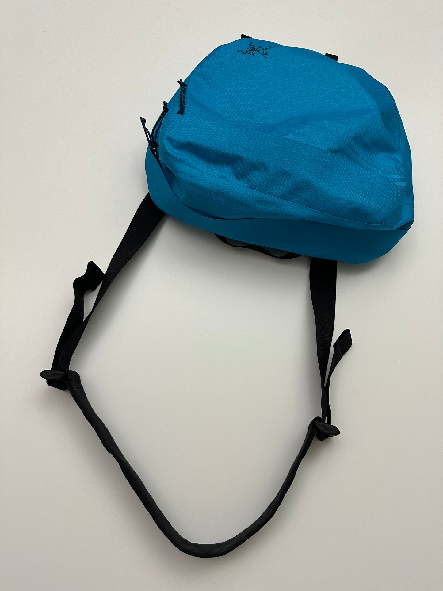 Arc’teryx Lunara 10 Shoulder Bag Blue