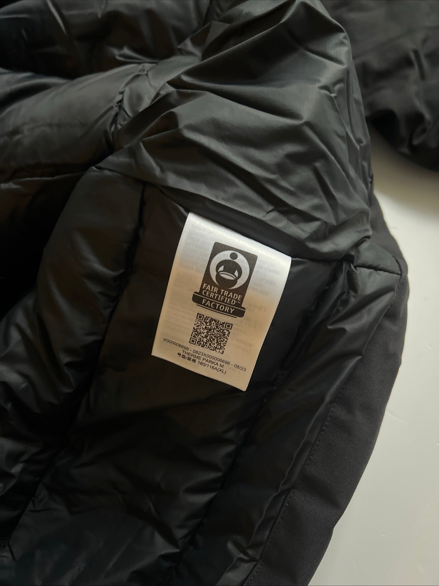 Arc’teryx Therme Parka Black Men’s XL Extra Large Gore-Tex