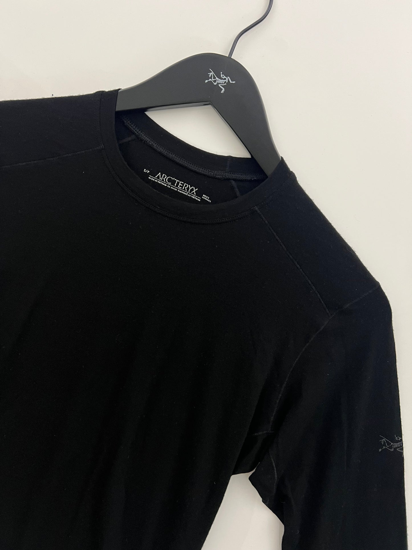 Arc’teryx Satoro AR Crew LS Merino Wool Black Men’s S Small