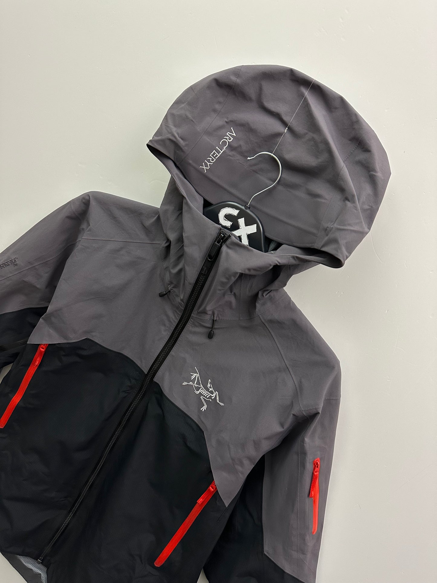 Arc’teryx Rush Jacket Black Storm Grey Men's S Small Gore-Tex Pro RECCO