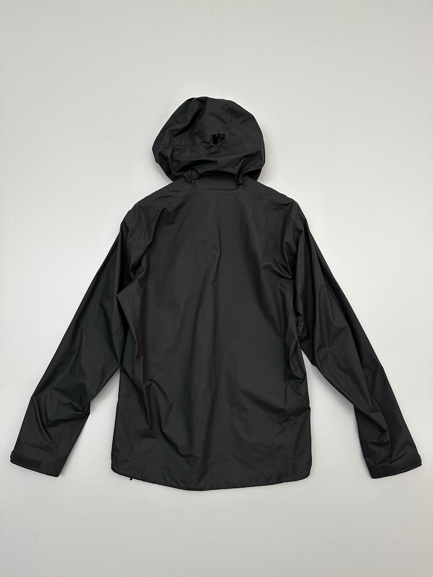 Arc’teryx Beta Jacket Cloud Grey Men’s S Small Gore-Tex