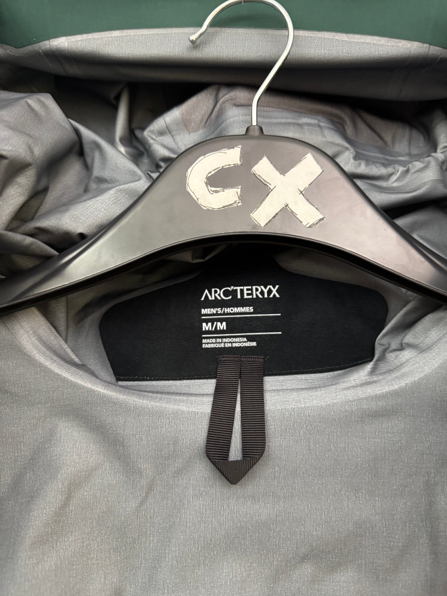 Arc’teryx Alpha Jacket Blue Tetra / Pytheas Men’s Medium Gore-Tex Pro RECCO