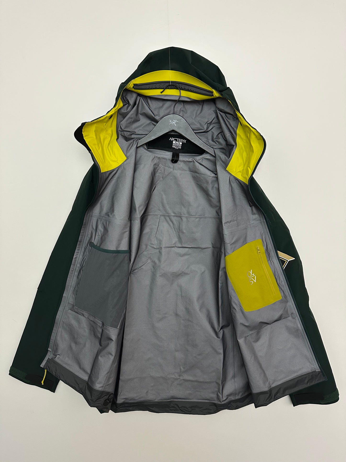 Arc’teryx Alpha SV Jacket Zevan Green Men’s XL Extra Large Gore-Tex Pro