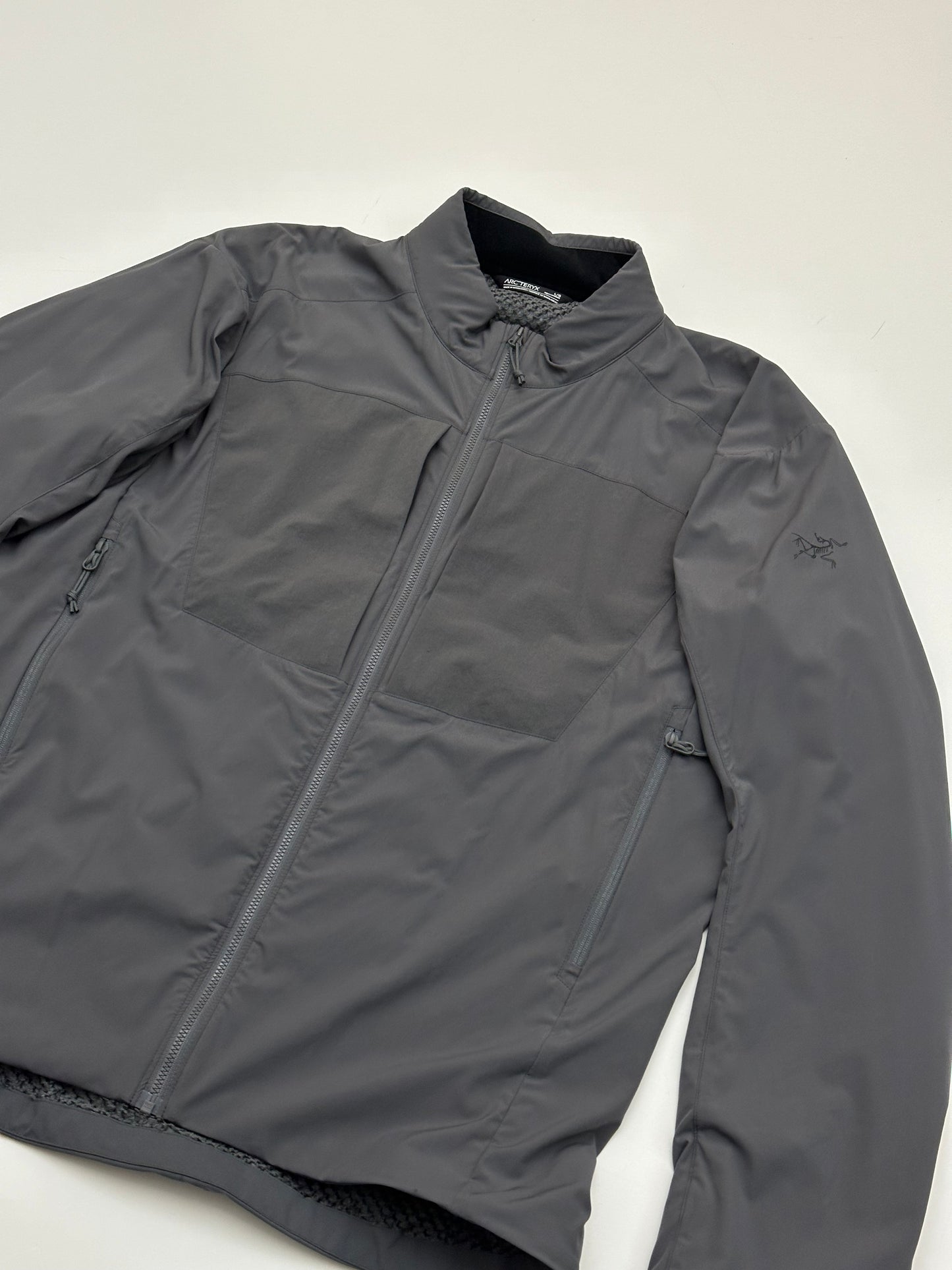 Arc’teryx LEAF Practitioner AR Jacket Wolf Grey Men’s L Large