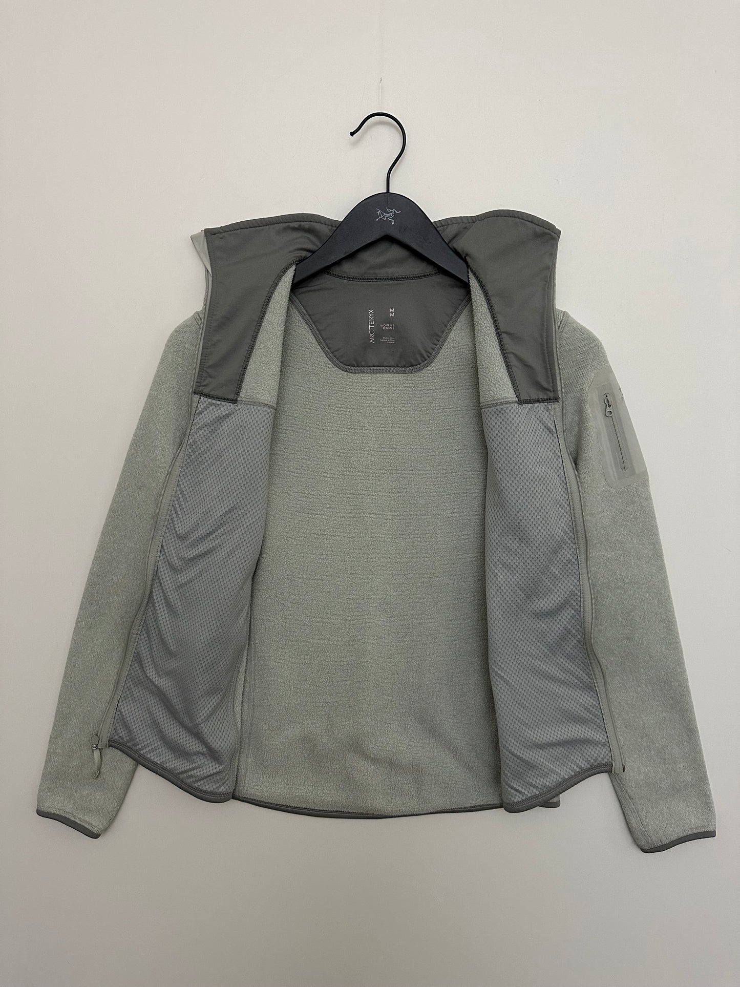 Arc'teryx Covert Cardigan Grey Women's M Medium