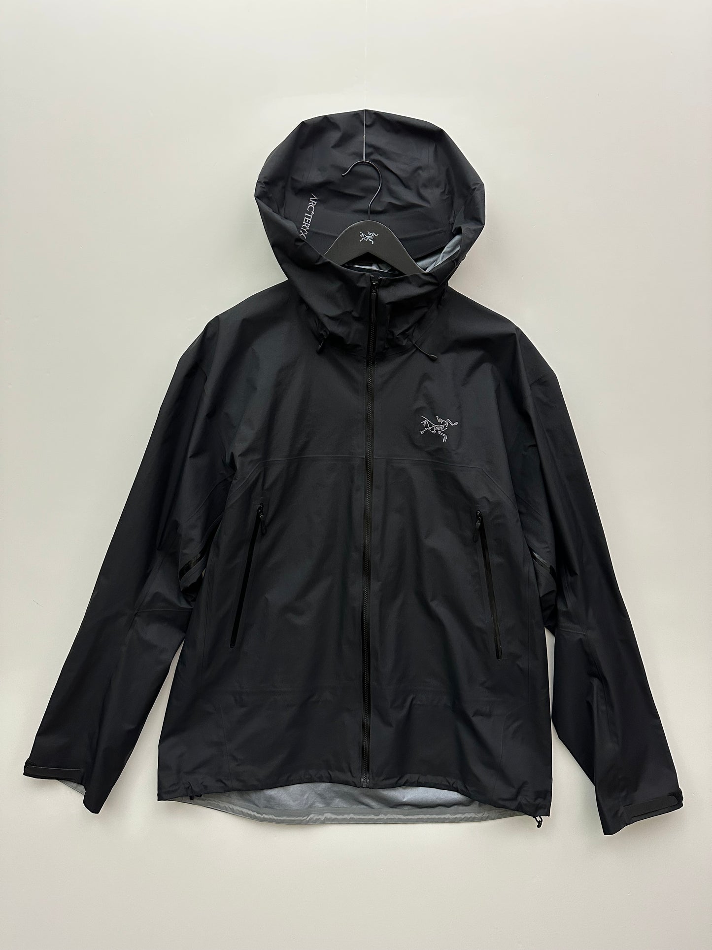 Arc’teryx Beta SL Jacket Black Men’s XL Extra Large Gore-Tex RECCO