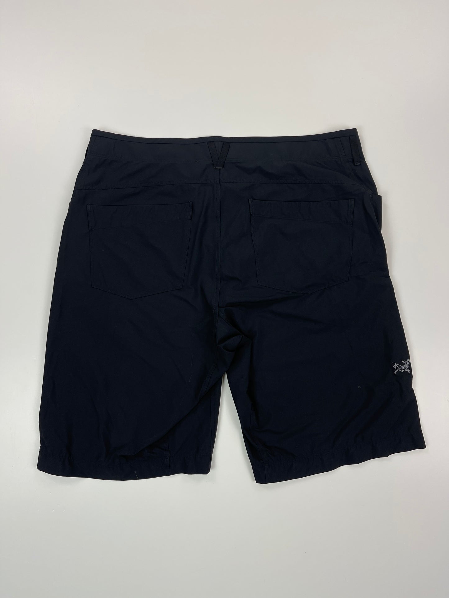 Arc'teryx Men’s Creston Shorts - L Large 36 Black