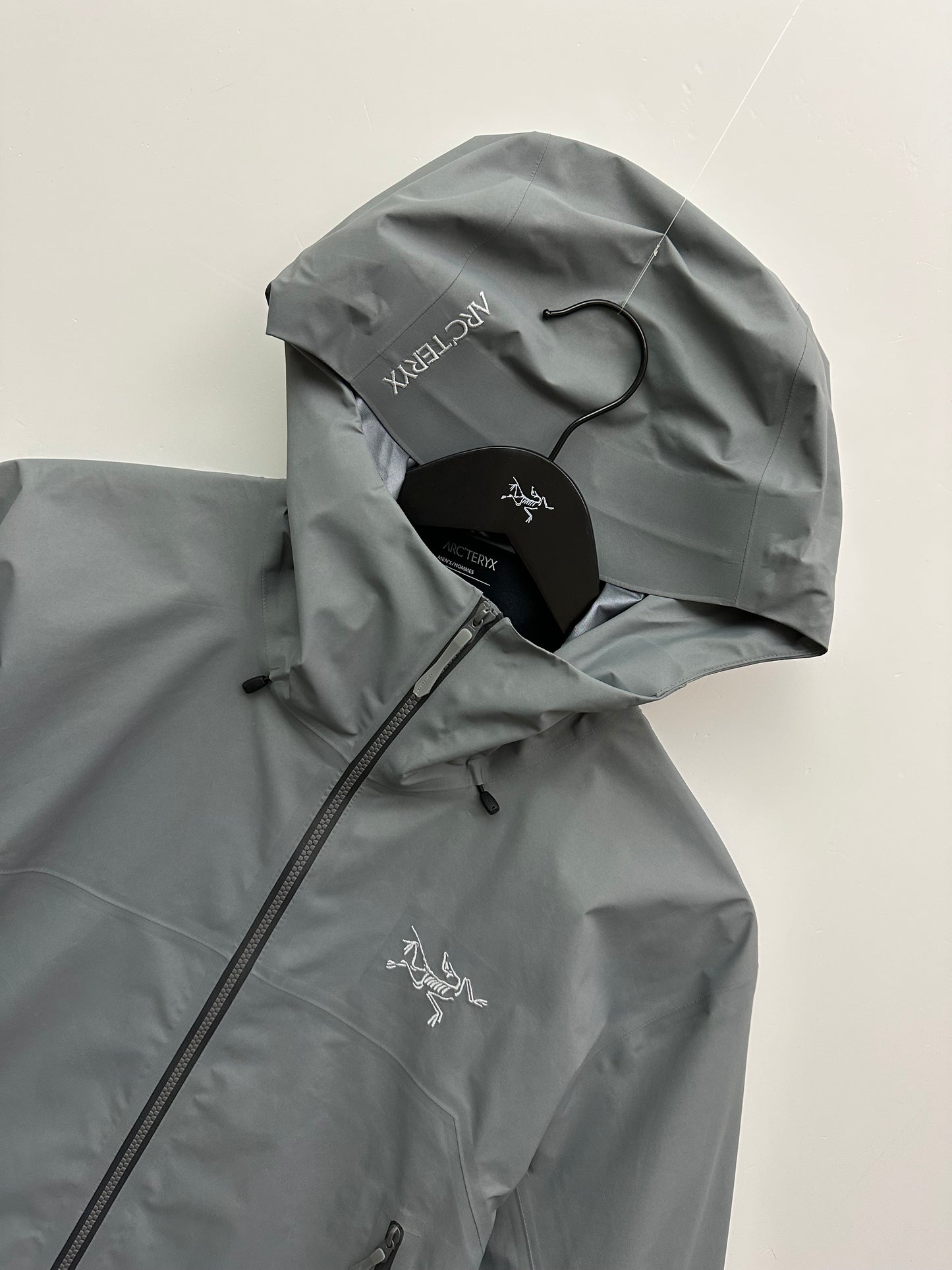 Arc’teryx Beta SL Jacket Void Grey Men’s M Medium Gore-Tex RECCO