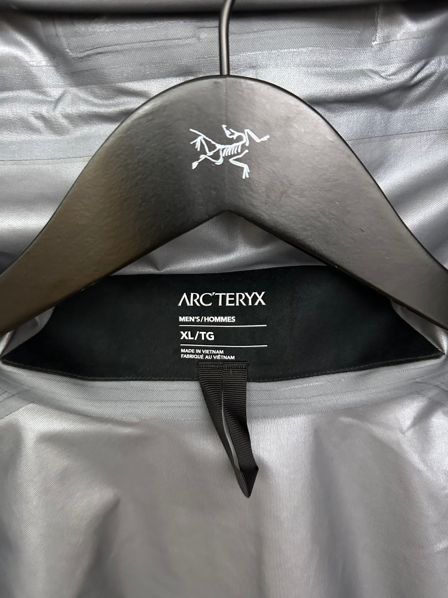 Arc’teryx Beta Jacket Interstellar Men’s XL Extra Large Gore-Tex RECCO