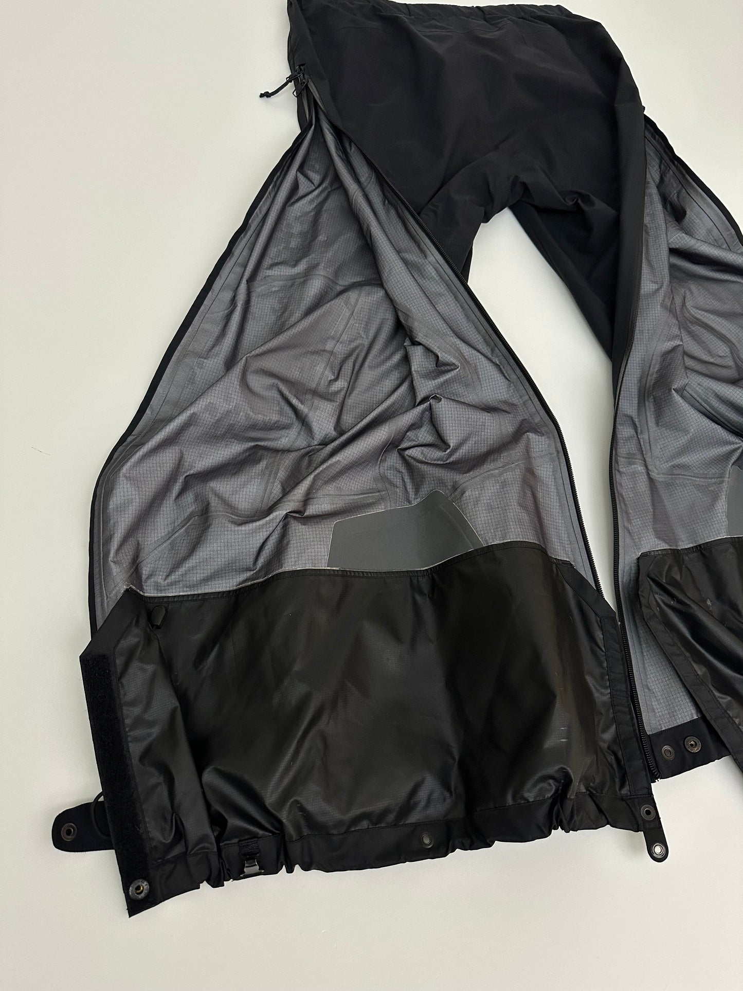 Arc'teryx Beta AR Pant Men’s SS Small Black Gore-Tex Pro