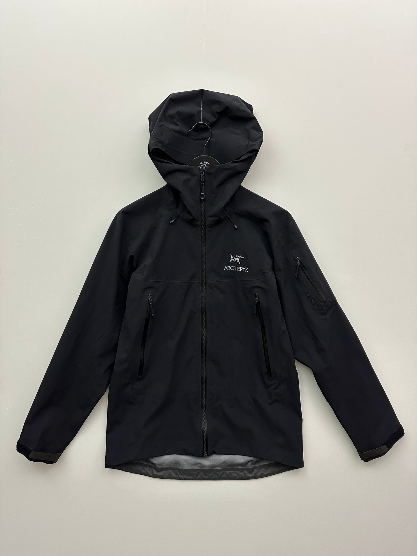 Arc’teryx Beta SV Jacket Black Men’s M Medium Gore-Tex Pro
