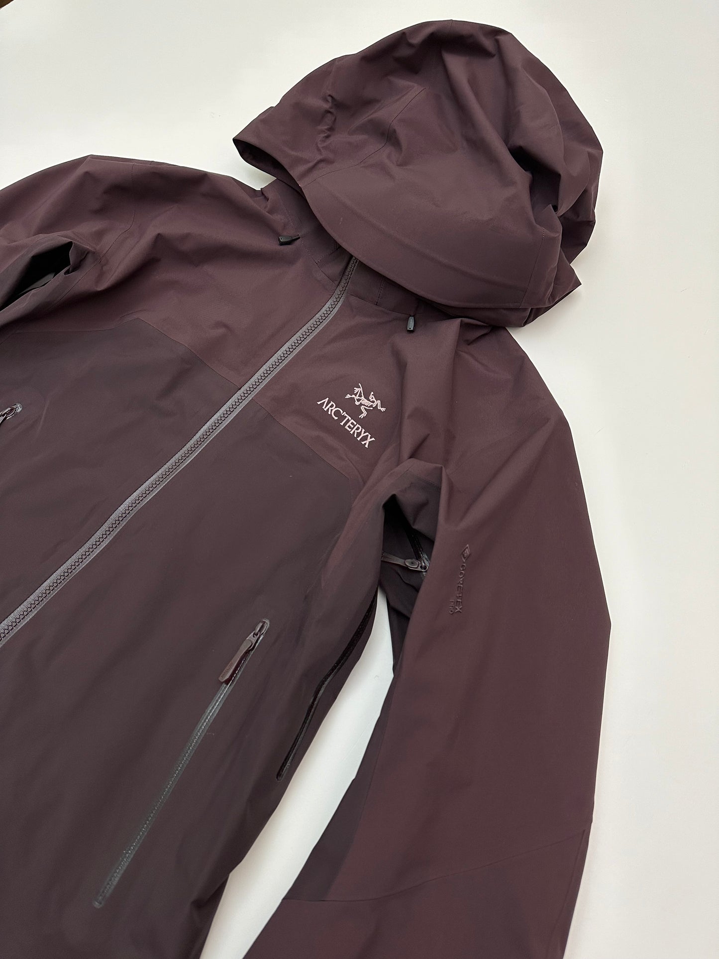 Arc'teryx Beta AR Jacket Phantasm Women's M Medium Gore-Tex Pro RECCO