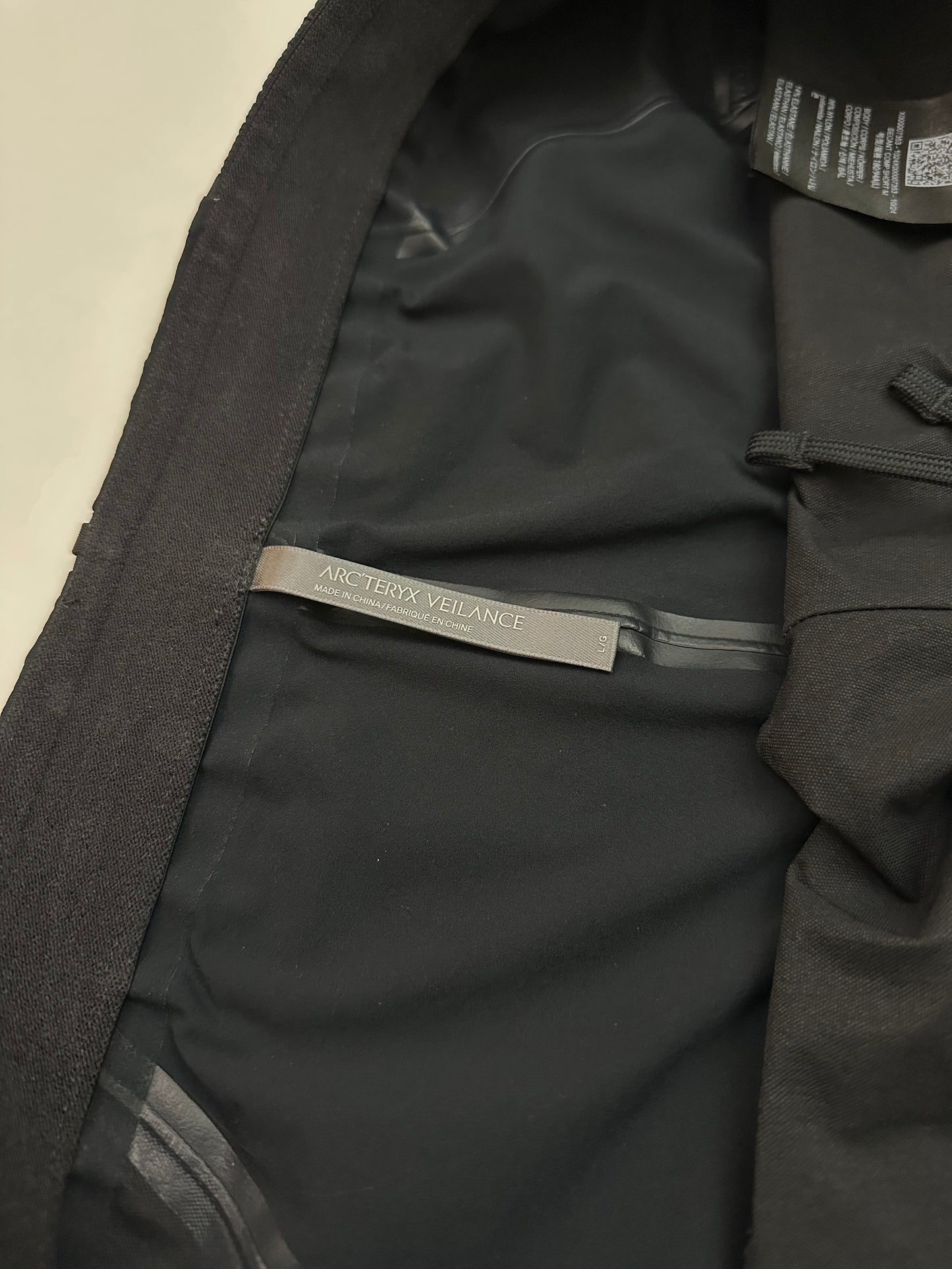 Arc’teryx Veilance Secant Comp Shorts Black Men’s L Large