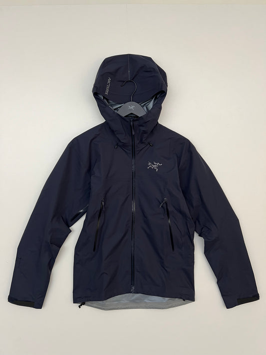 Arc’teryx Beta Lightweight Jacket Black Sapphire Men’s S Small Gore-Tex RECCO