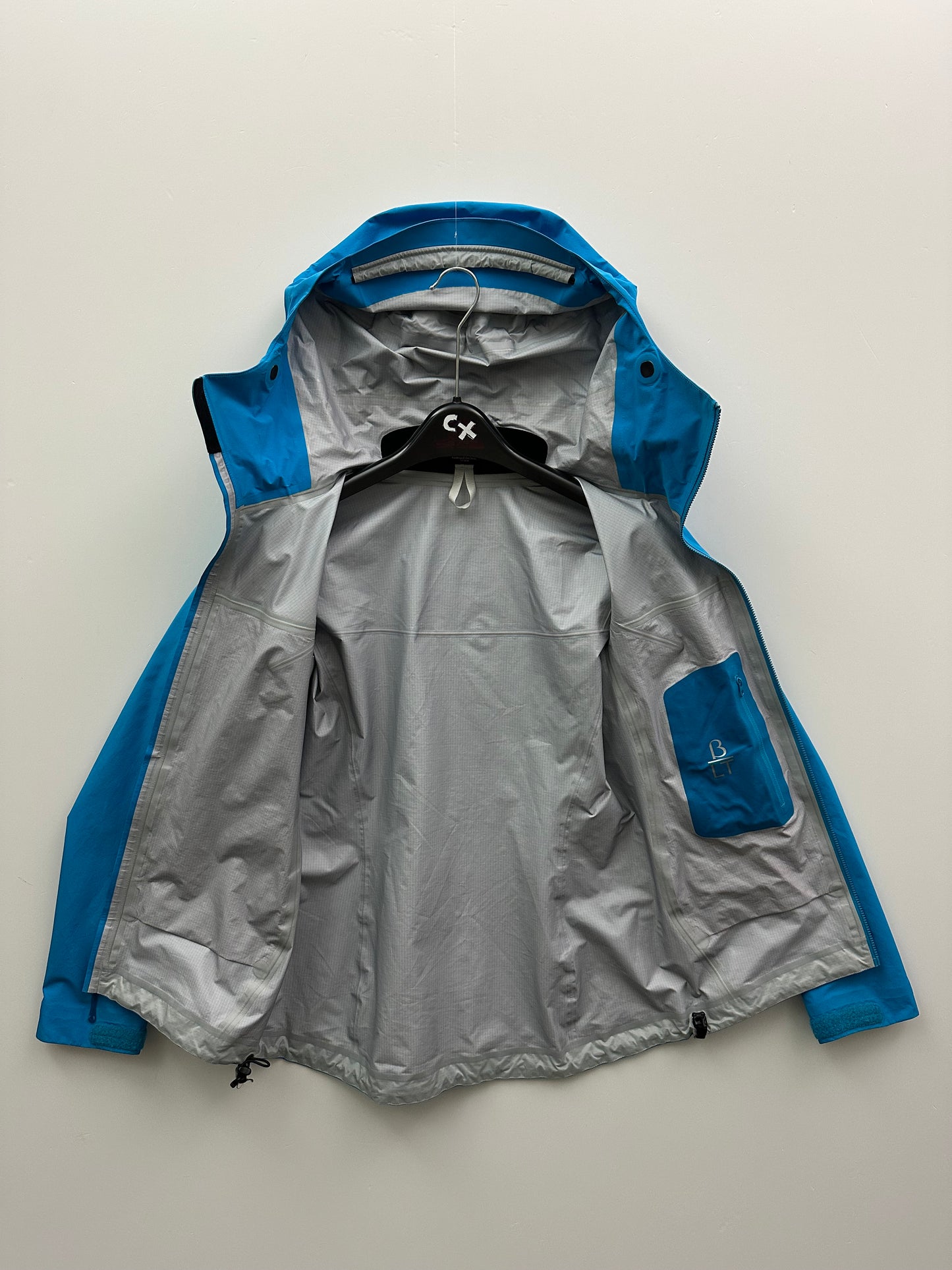 Arc'teryx Beta LT Jacket Blue Women's S Small Gore-Tex Pro