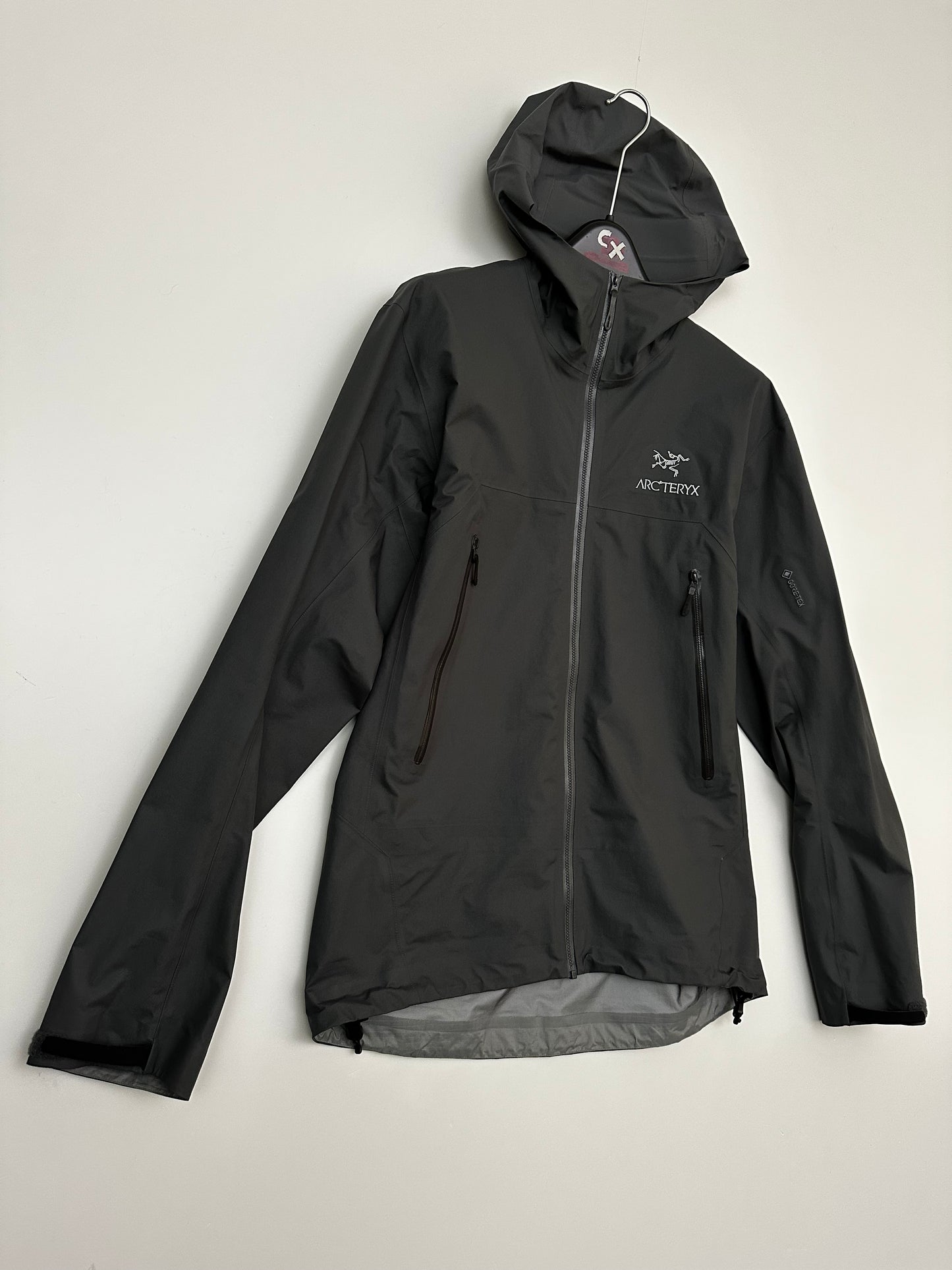Arc’teryx Beta Jacket Cloud Grey Men’s S Small Gore-Tex