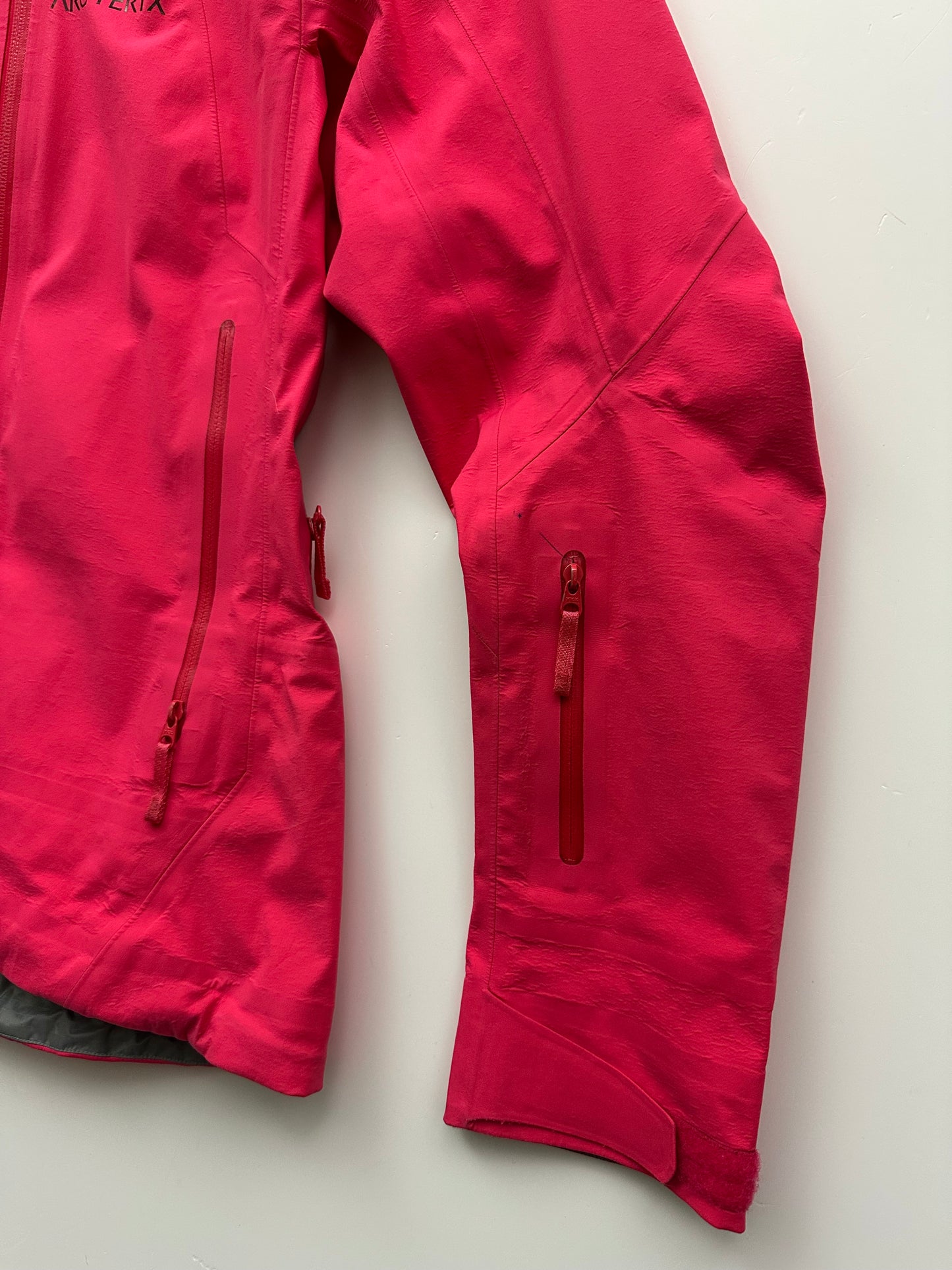 Arc’teryx Ravenna Jacket Pink Women's XS Gore-Tex RECCO