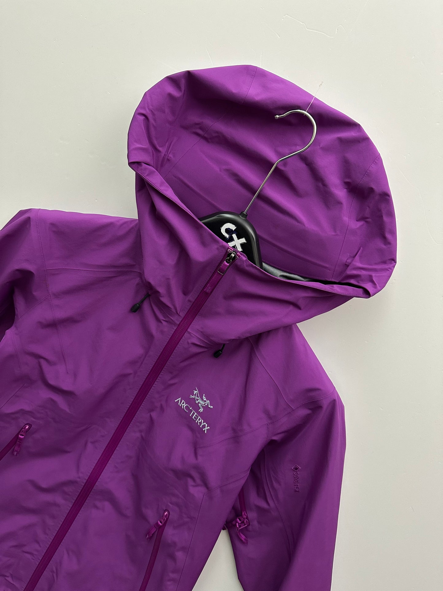 Arc’teryx Beta LT Jacket Groovy Purple Women’s XS Extra Small Gore-Tex Pro