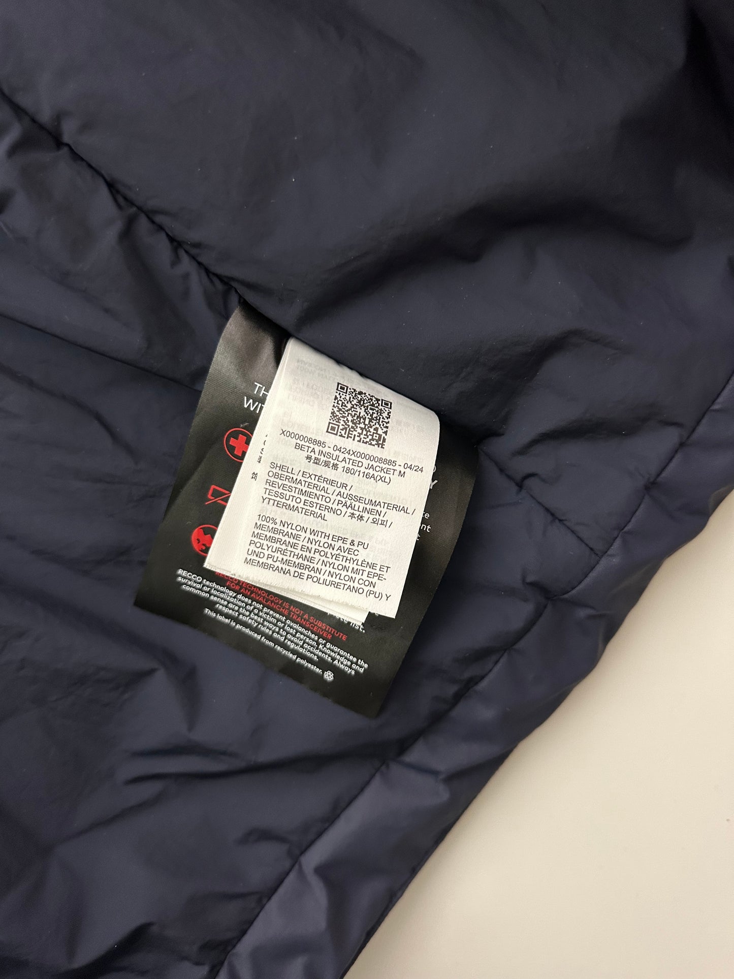 Arc’teryx Beta Insulated Jacket Black Sapphire Men's XL Gore-Tex RECCO