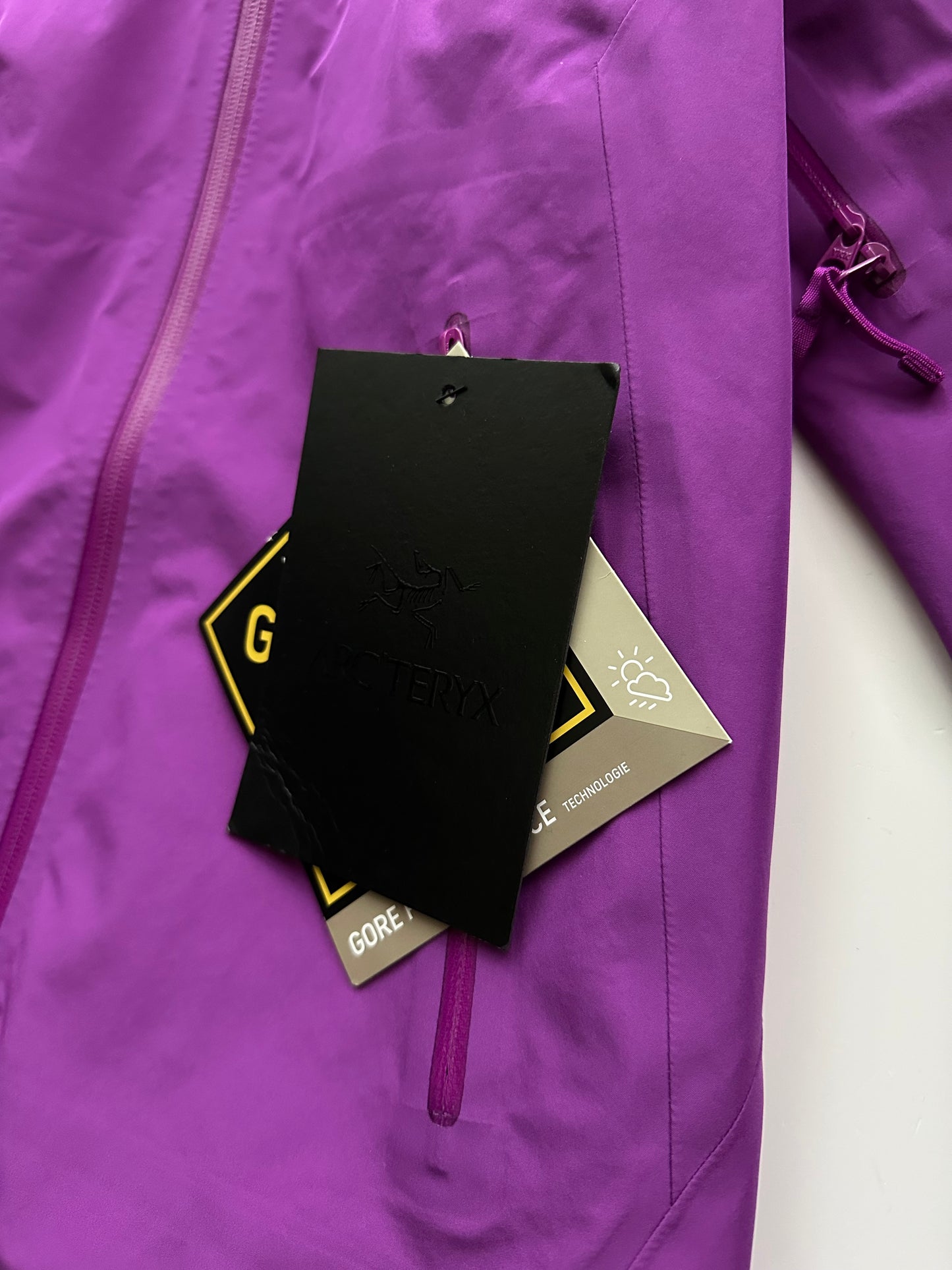 Arc’teryx Beta LT Jacket Groovy Purple Women’s XS Extra Small Gore-Tex Pro
