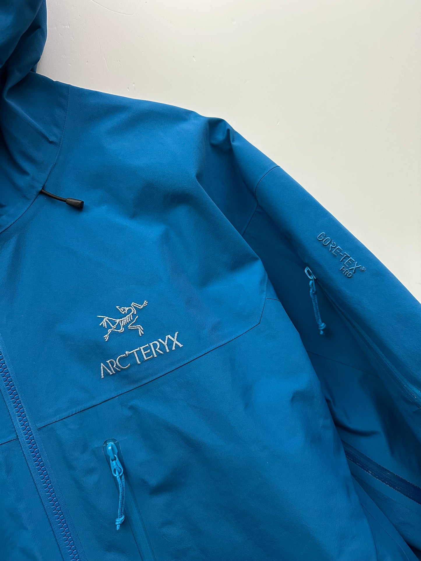 Arc’teryx Alpha SV Jacket Blue Men’s XL Extra Large Gore-Tex Pro