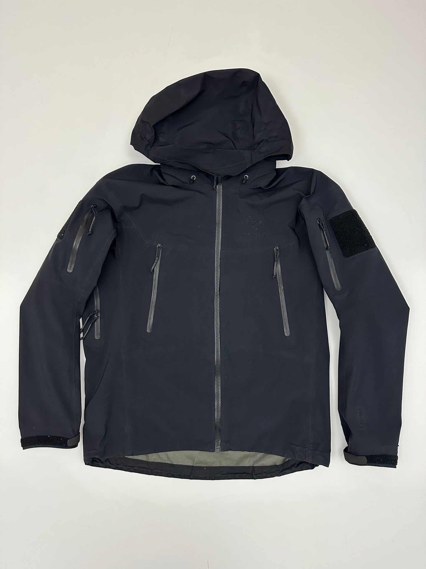 Arc’teryx LEAF Alpha Jacket Black Men’s L Large Gore-Tex