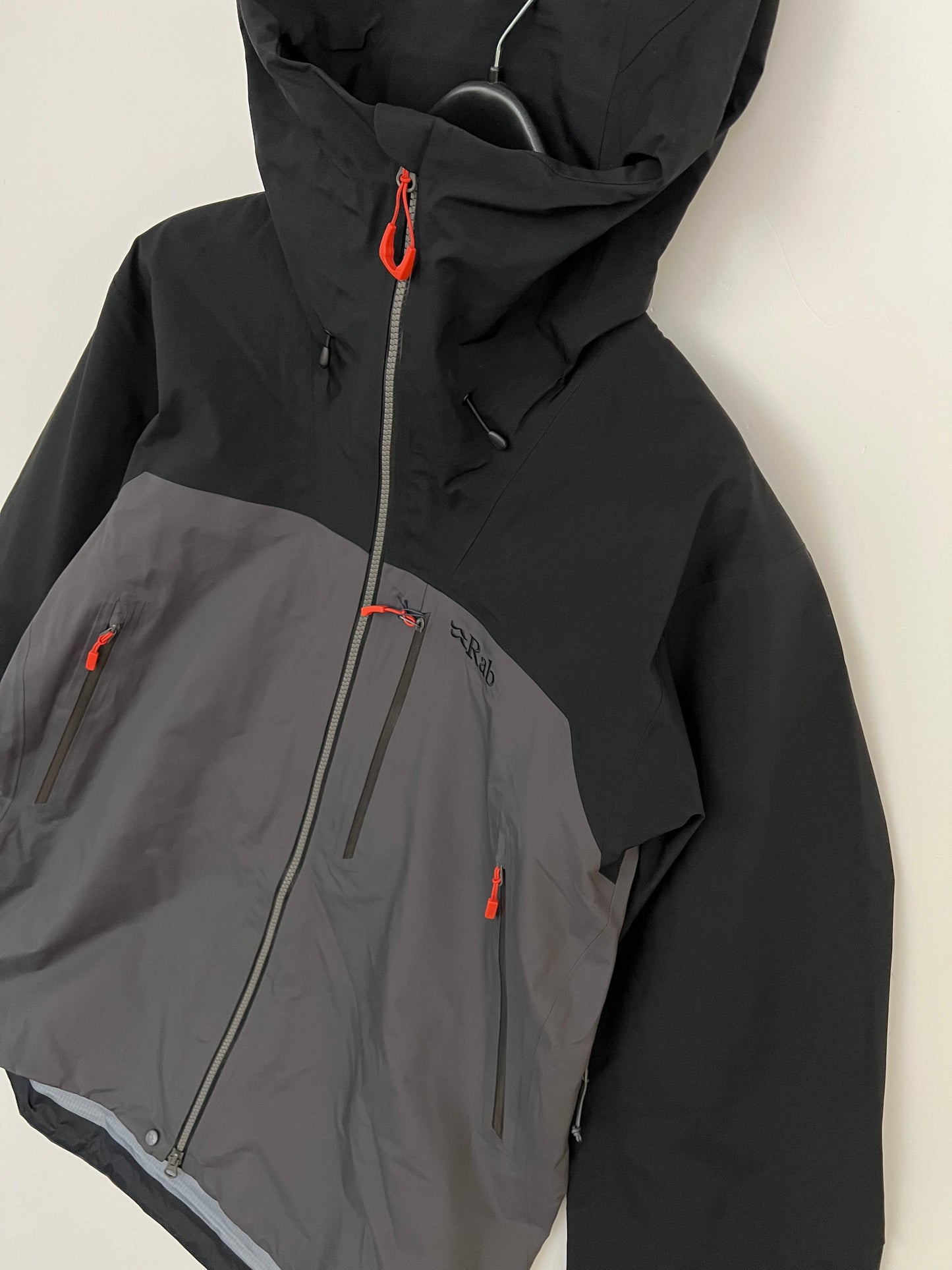 RAB Latok Mountain Jacket Black / Graphene Men’s S Small Gore-Tex Pro