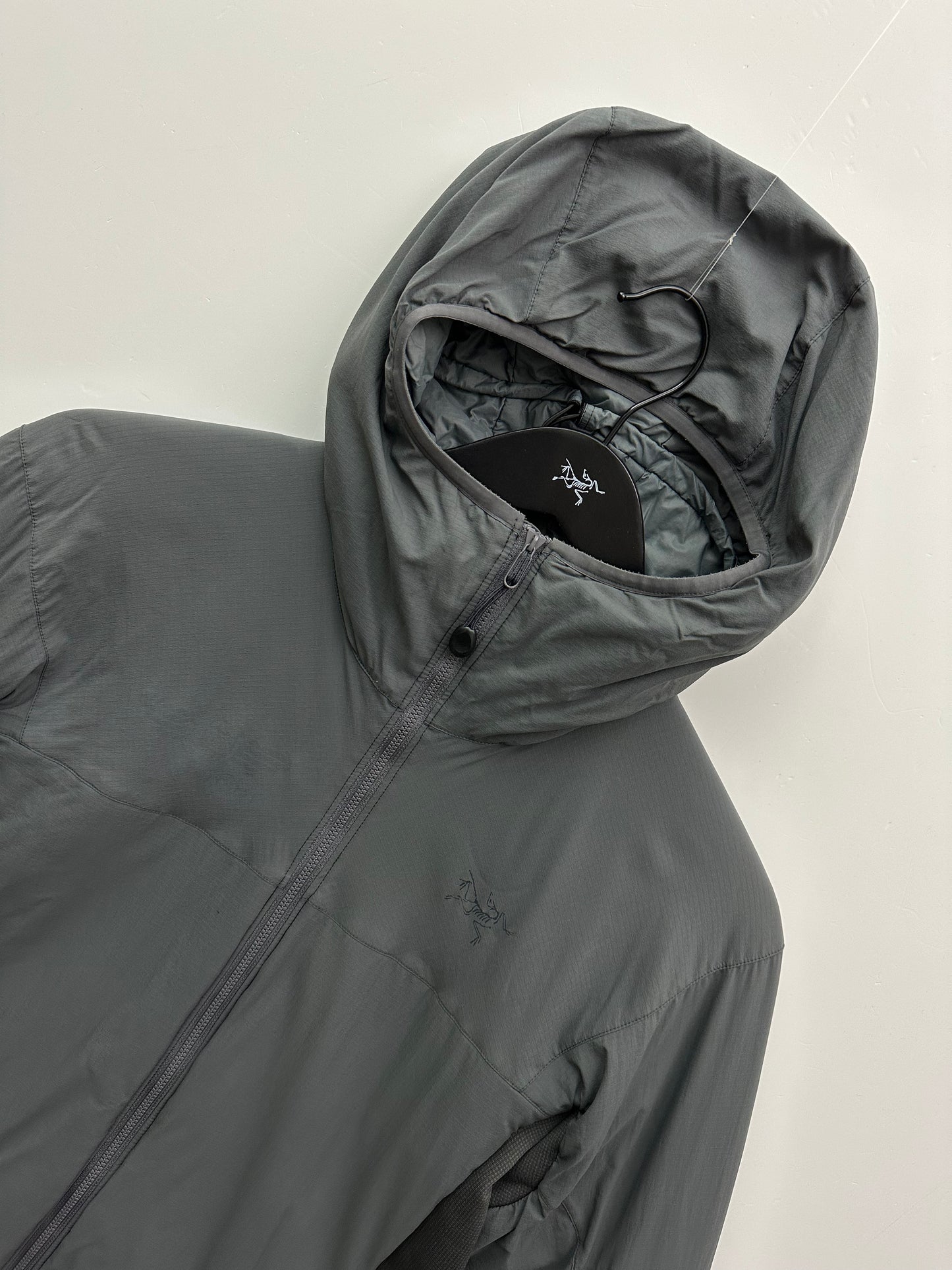 Arc’teryx LEAF Atom LT Hoody Gen1 Wolf Grey Men’s S Small