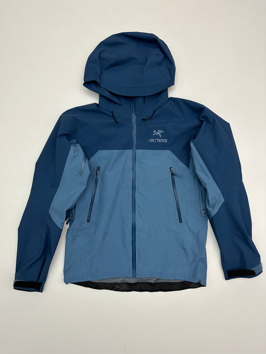 Arc’teryx Beta AR Jacket Stone Wash / Dark Stone Blue Men’s S Small Gore-Tex Pro RECCO