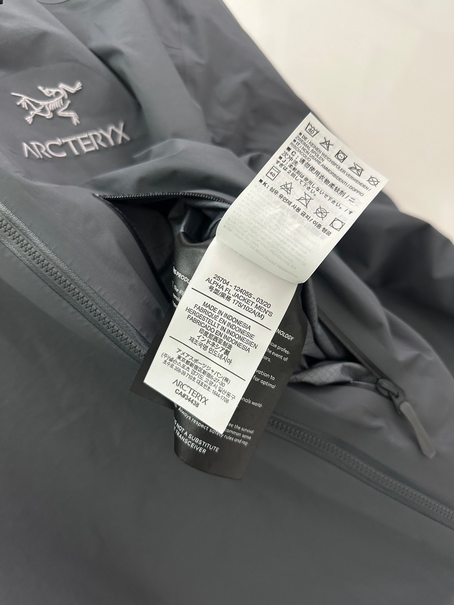 Arc’teryx Alpha FL Jacket Grey Men’s M Medium Gore-Tex Pro