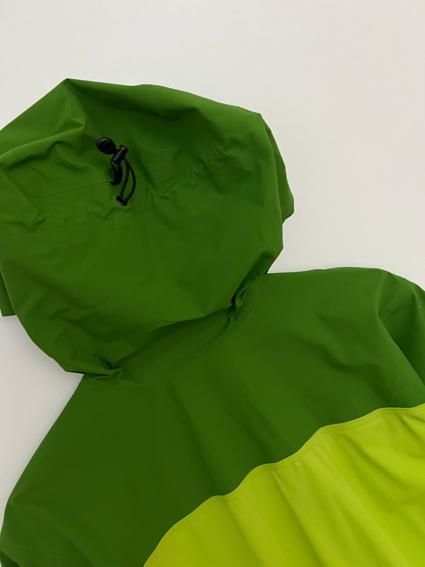 Arc’teryx Alpha Comp Hoody Mantis Green Men’s M Medium Gore-Tex Hybrid