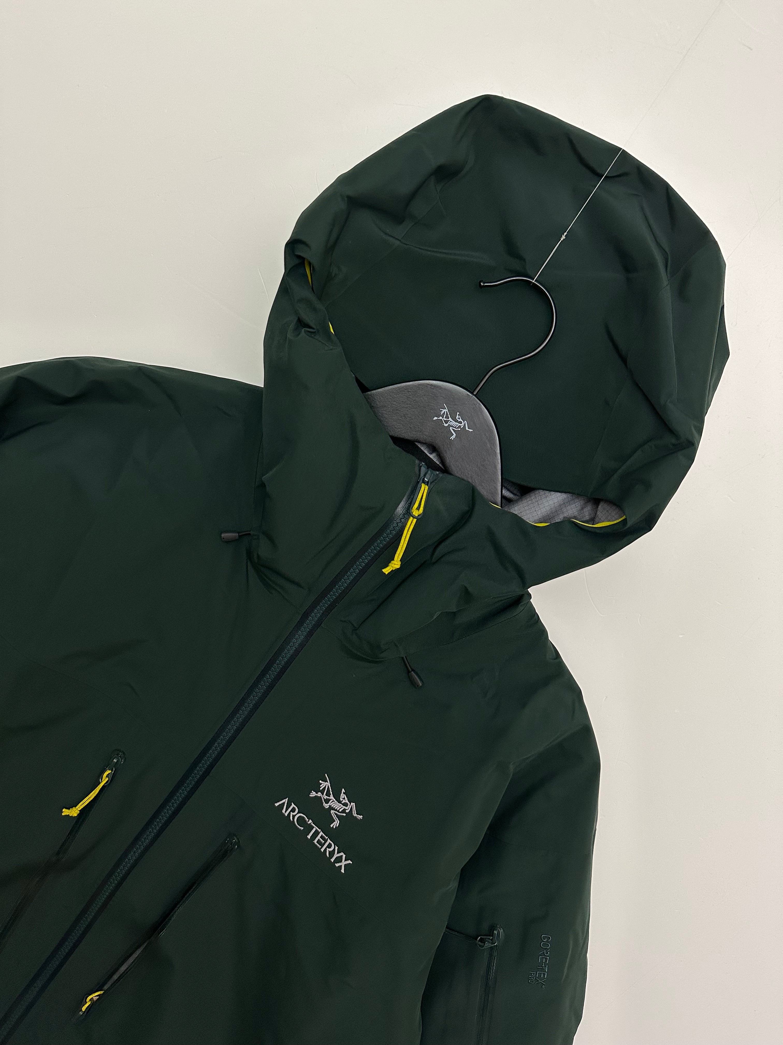 Arc'teryx Alpha SV Jacket Zevan Green Men's XL Extra Large Gore
