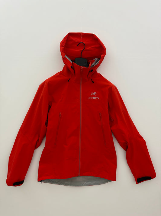 Arc’teryx Beta AR Jacket Red Men’s S Small Gore-Tex Pro RECCO