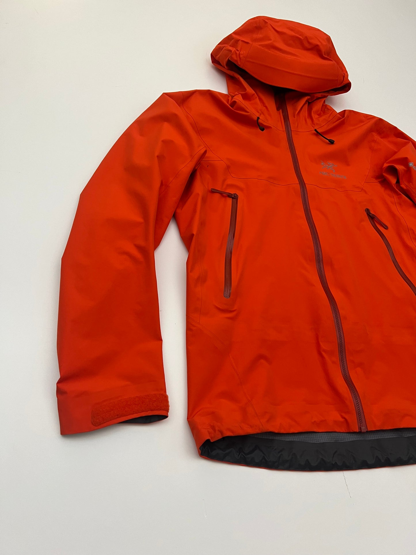 Arc’teryx Beta LT Jacket Flare Orange Men’s S Small Gore-Tex Pro Edition