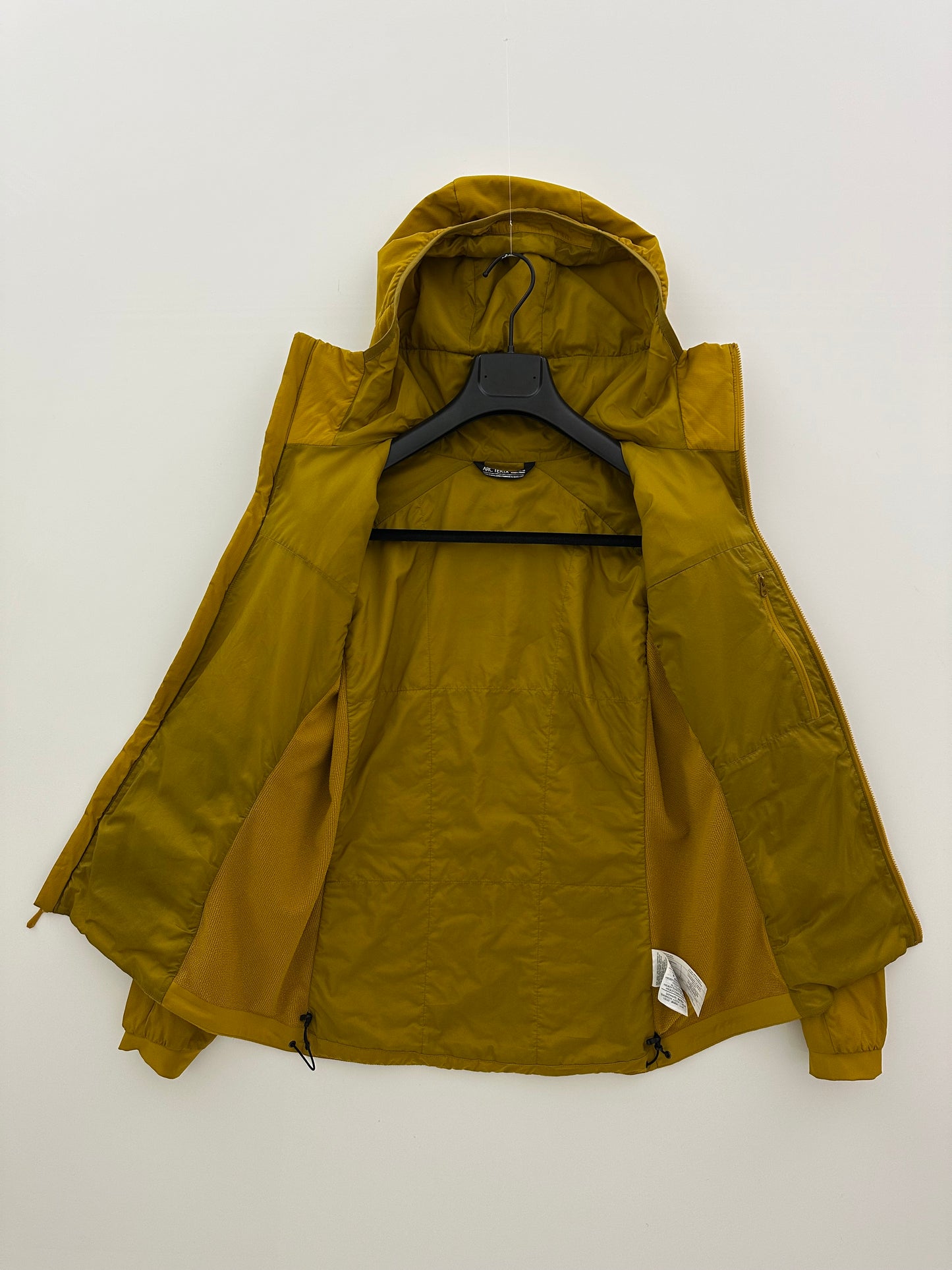 Arc'teryx Atom LT Hoody Women's M Medium