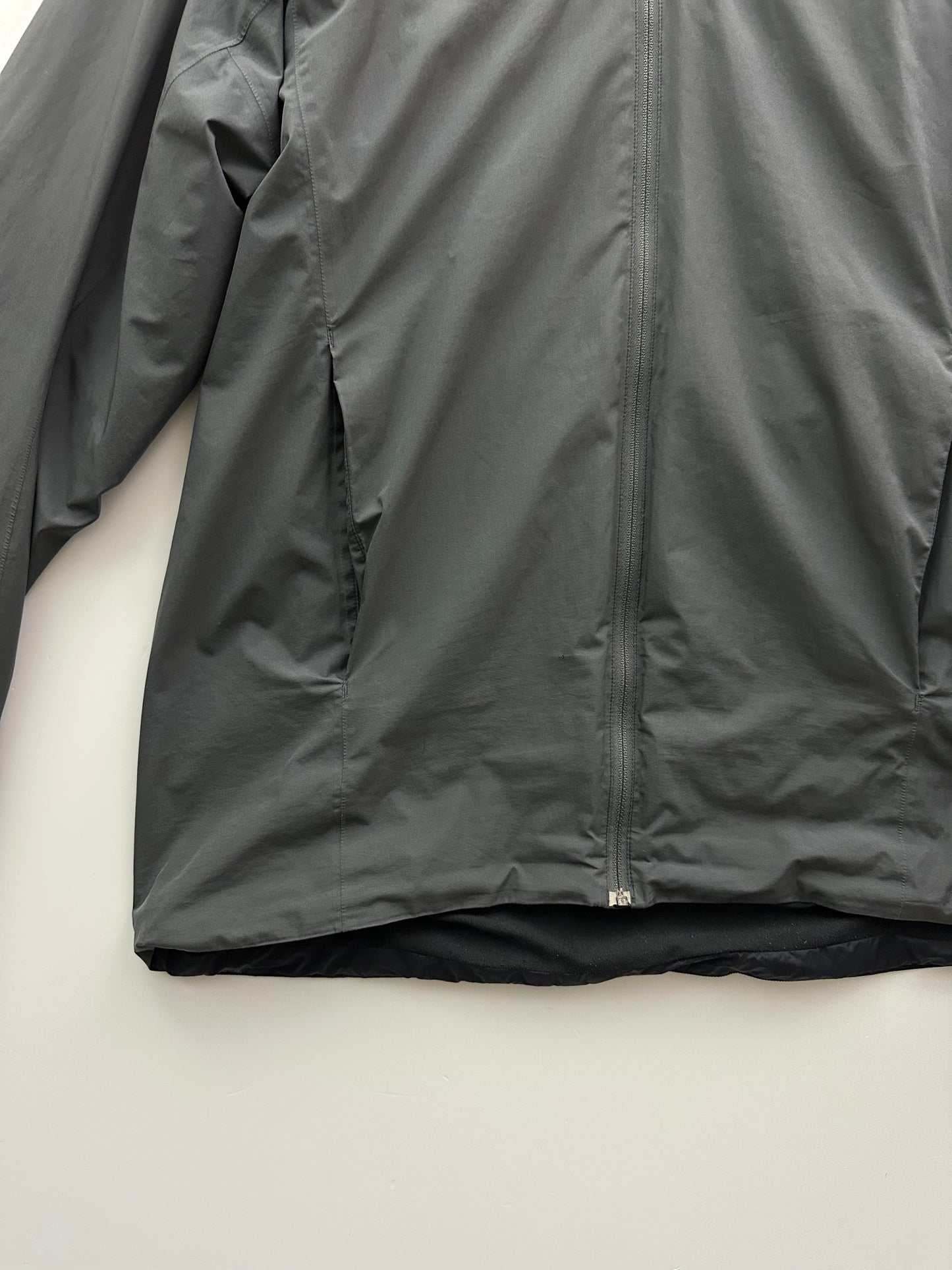 Arc’teryx Solano Jacket Men’s L Large Gore Windstopper 2013 Model