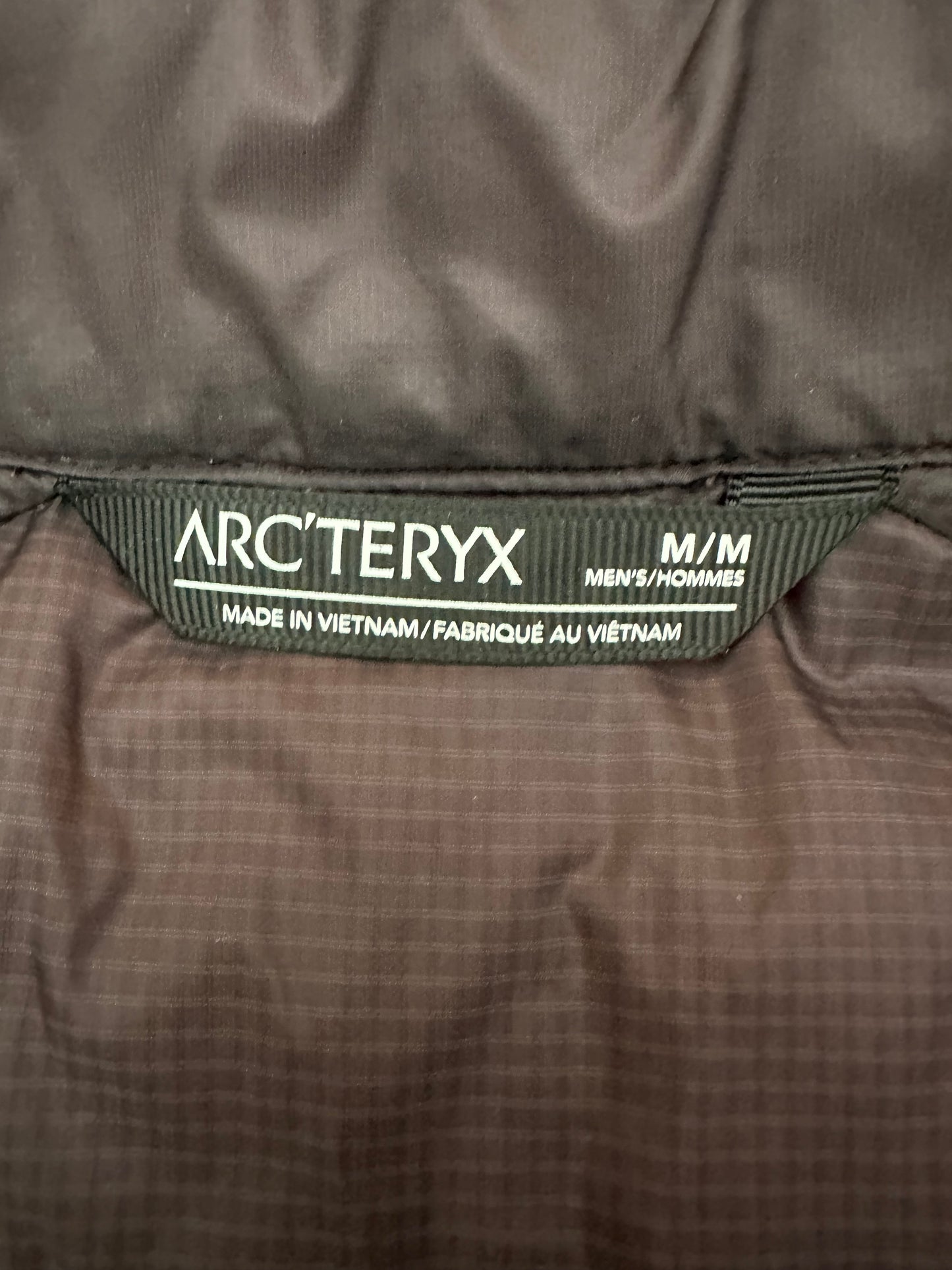 Arc’teryx Cerium LT Jacket Purple Men’s M Medium