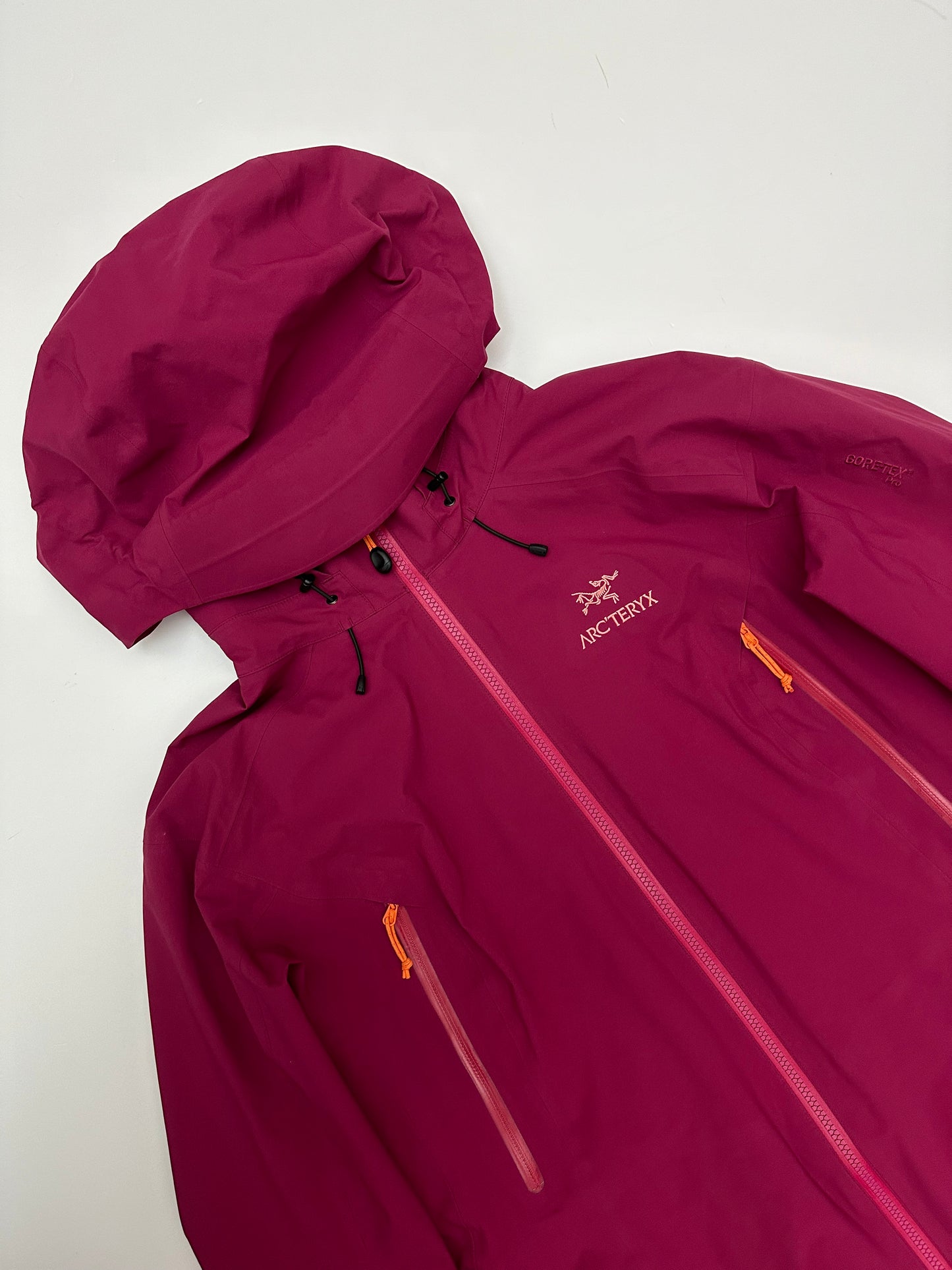 Arc'teryx Beta AR Jacket Roseberry Pink Women's XL Extra Large Gore-Tex Pro