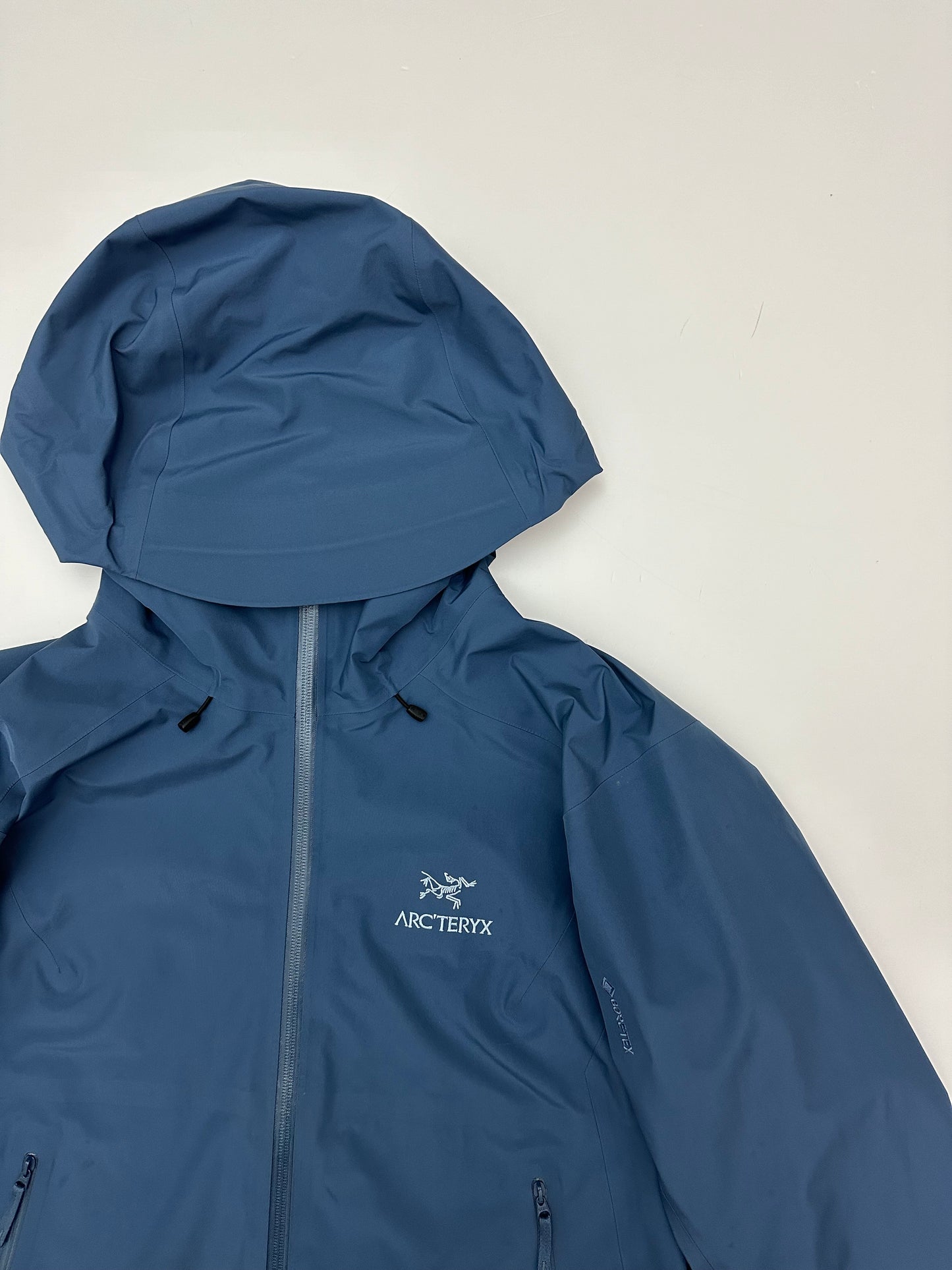 Arc’teryx Beta LT Jacket Moonlit Blue Women’s L Large Gore-Tex