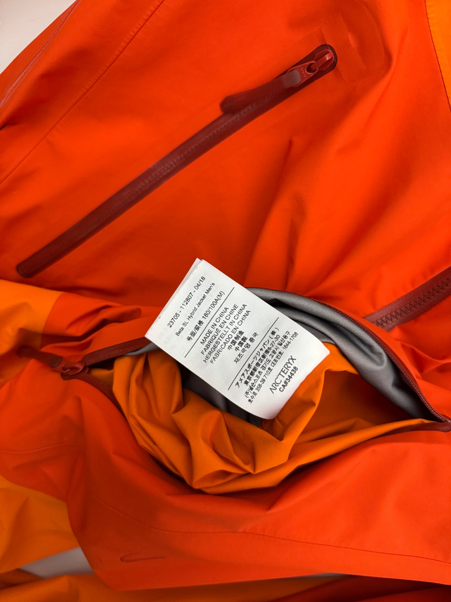 Arc’teryx Beta SL Hybrid Jacket Beacon Orange Men’s M Medium Gore-Tex