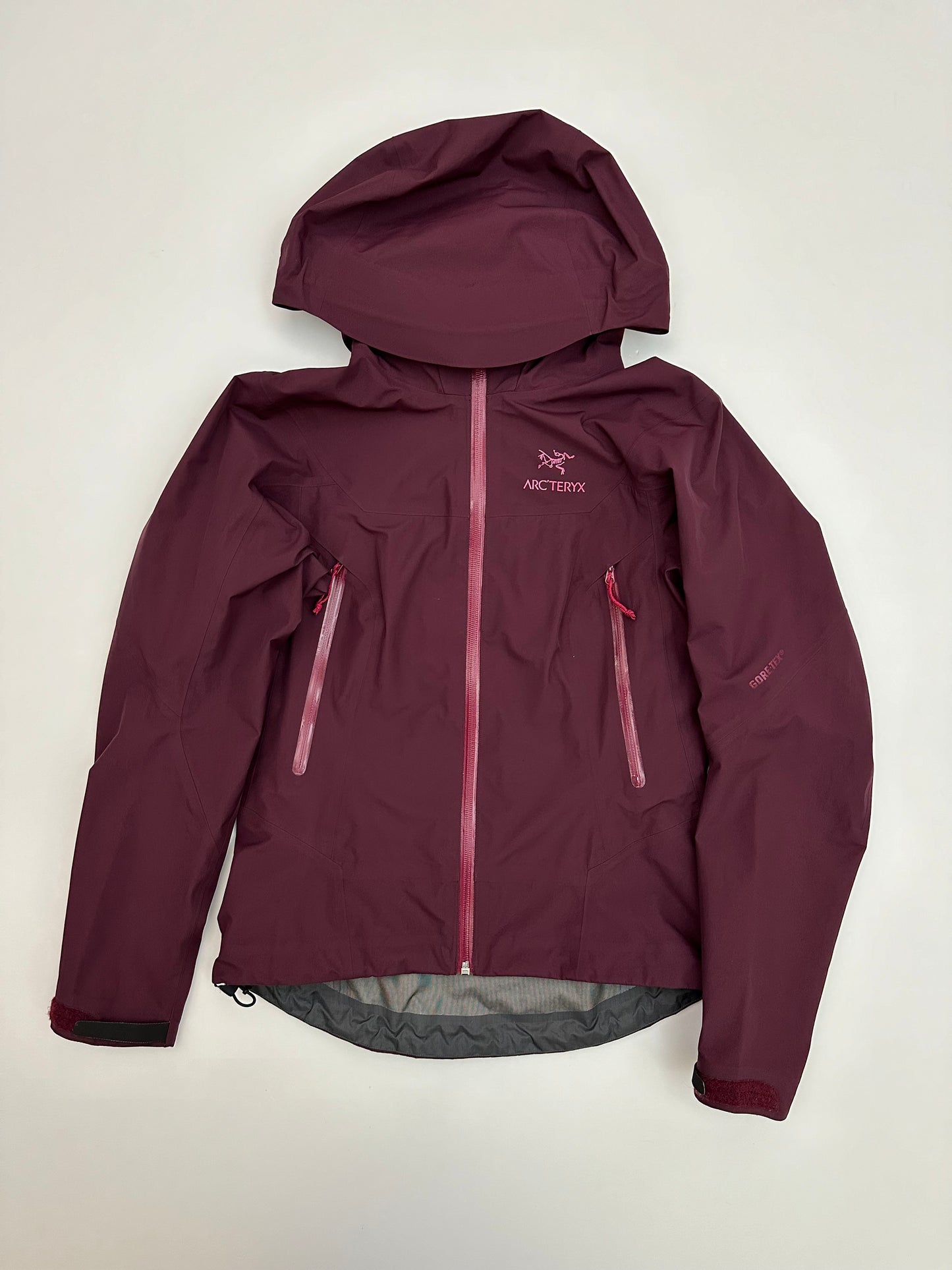 Arc’teryx Zeta AR Jacket Cherrywine Red Women’s XS Extra Small Gore-Tex