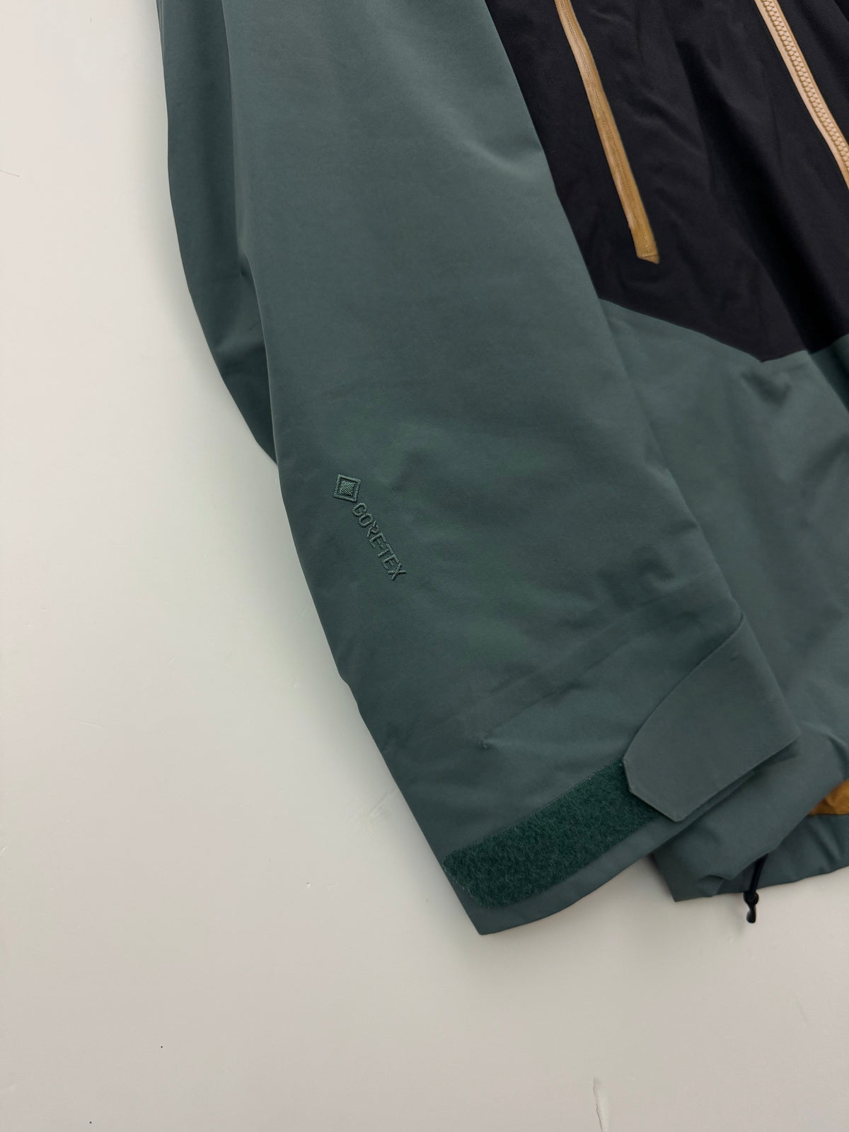 Arc'teryx Sabre Insulated Jacket Dark Magic Men's L Large Gore-Tex RECCO