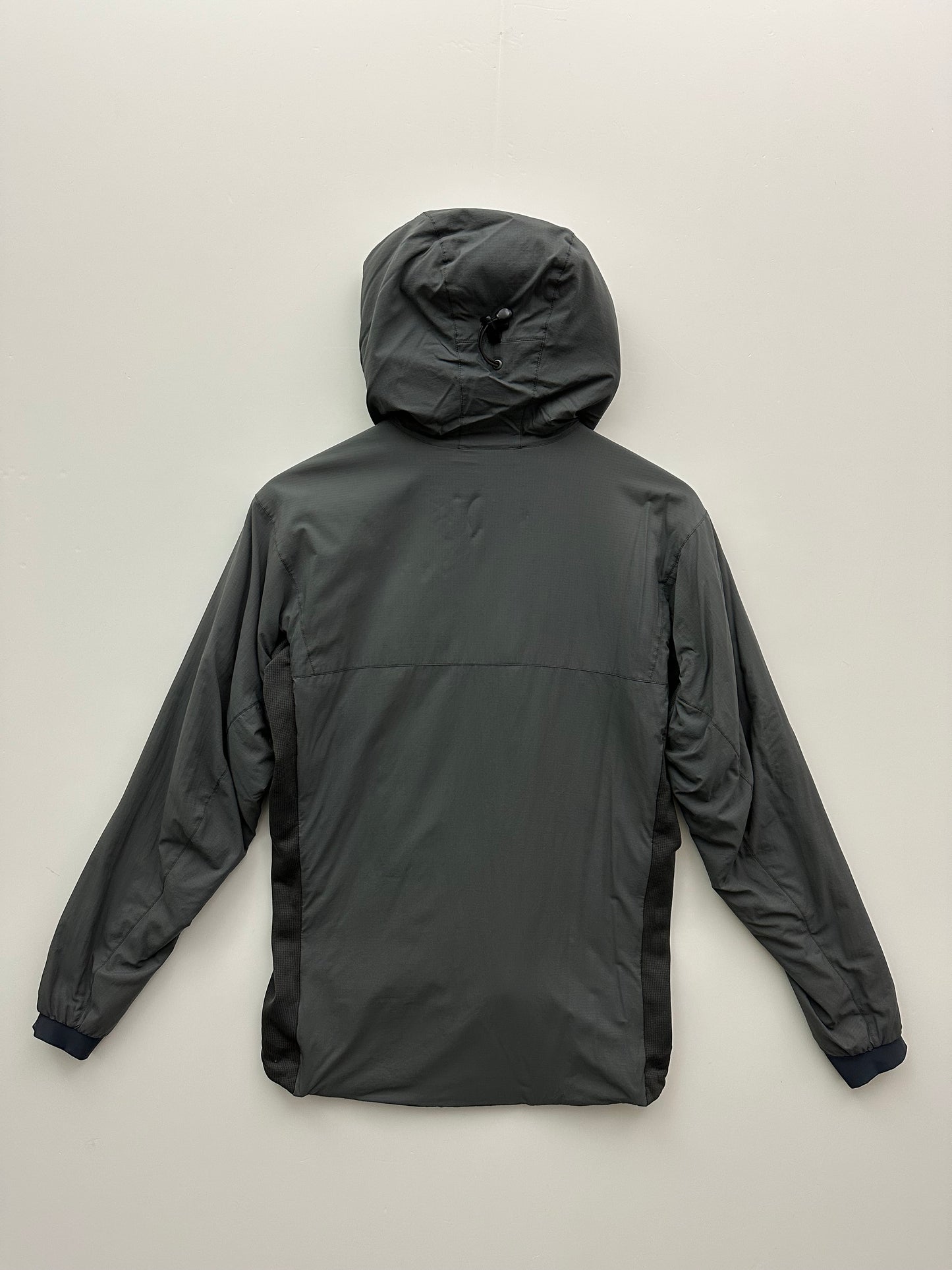 Arc’teryx LEAF Atom LT Hoody Gen1 Wolf Grey Men’s S Small