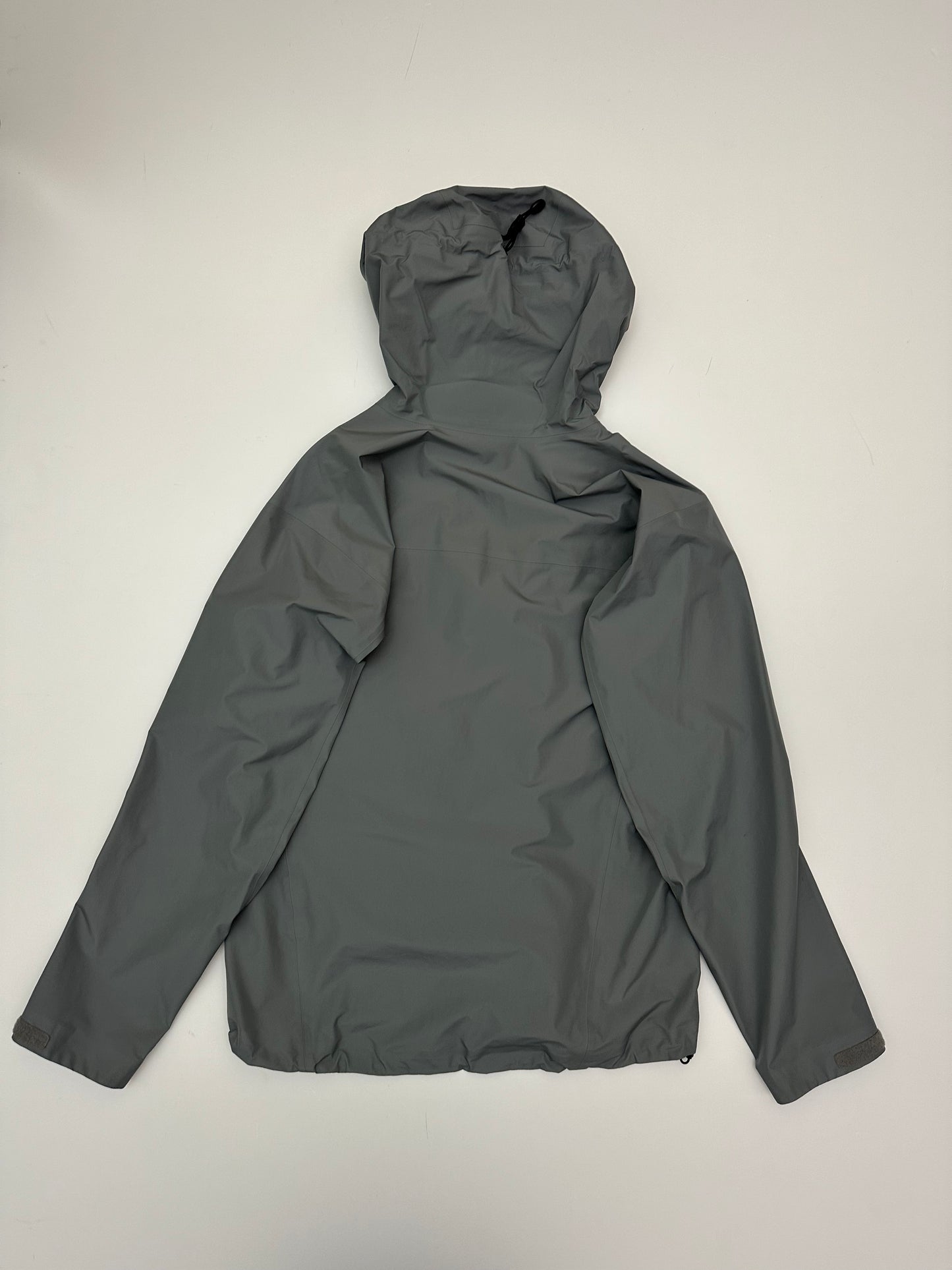 Arc’teryx Beta LT Jacket Binary Grey Men’s L Large Gore-Tex