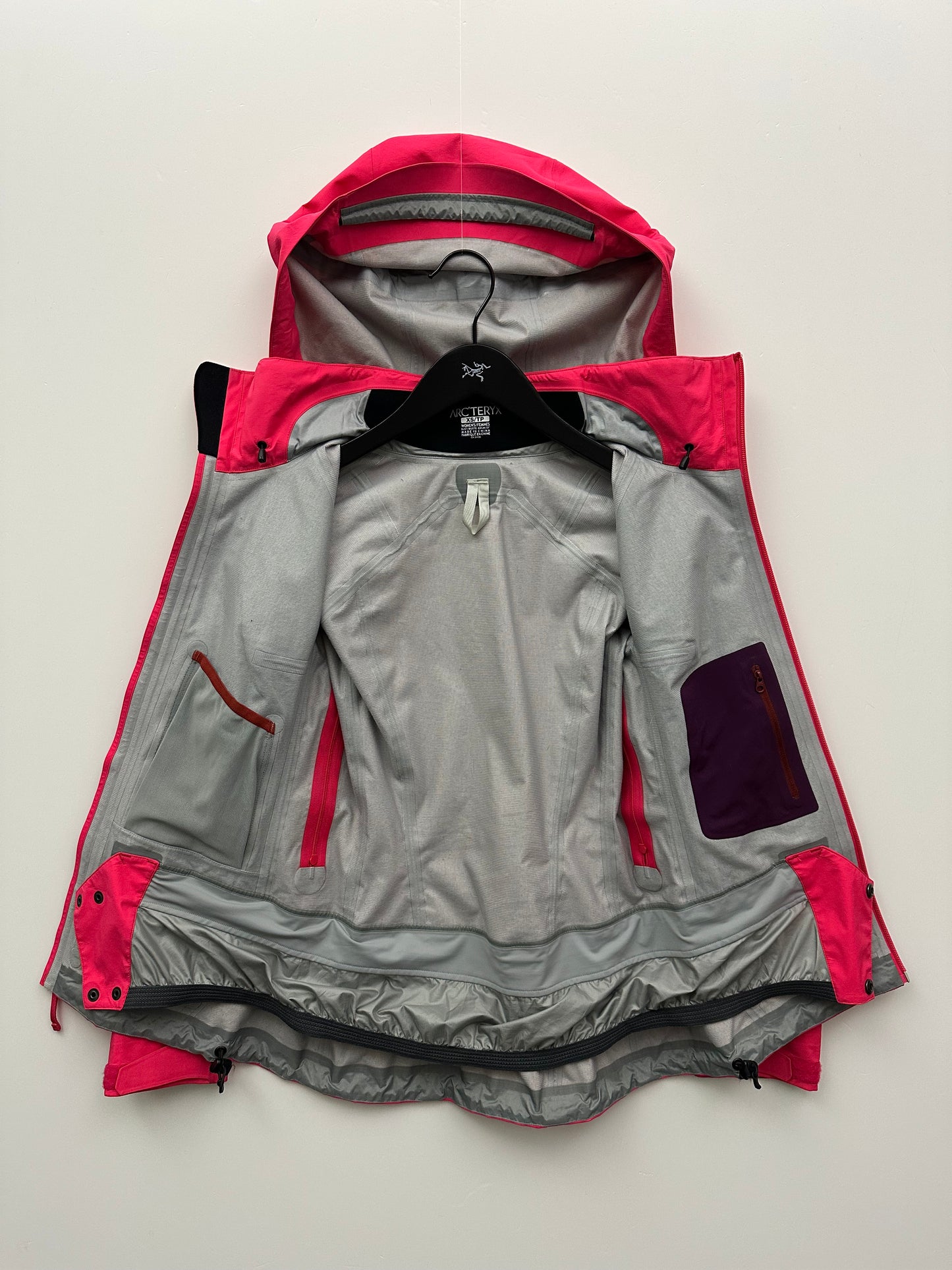 Arc’teryx Ravenna Jacket Pink Women's XS Gore-Tex RECCO