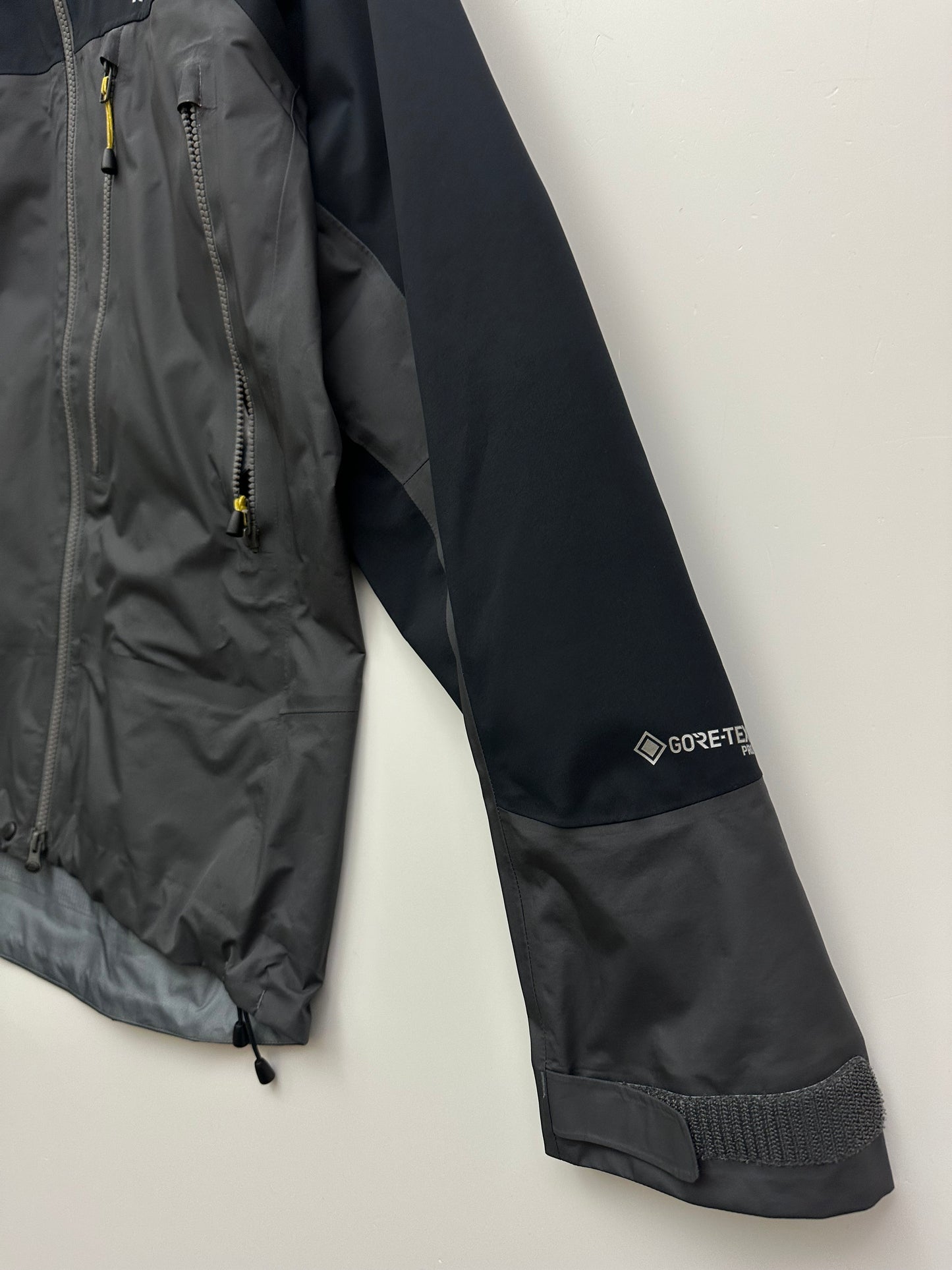Mountain Equipment Lhotse Jacket Anvil Grey / Black Men's M Gore-Tex Pro