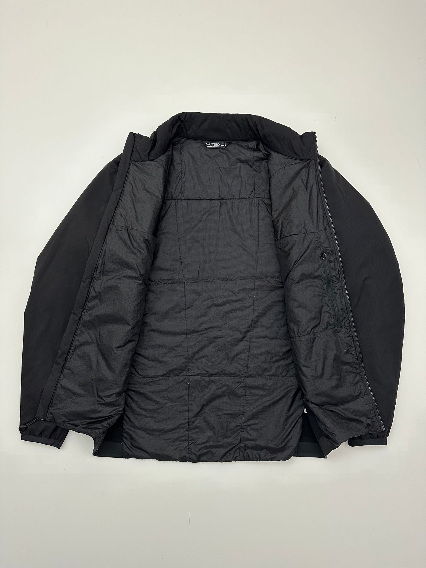 Arc’teryx Atom LT Jacket Black Men’s M Medium