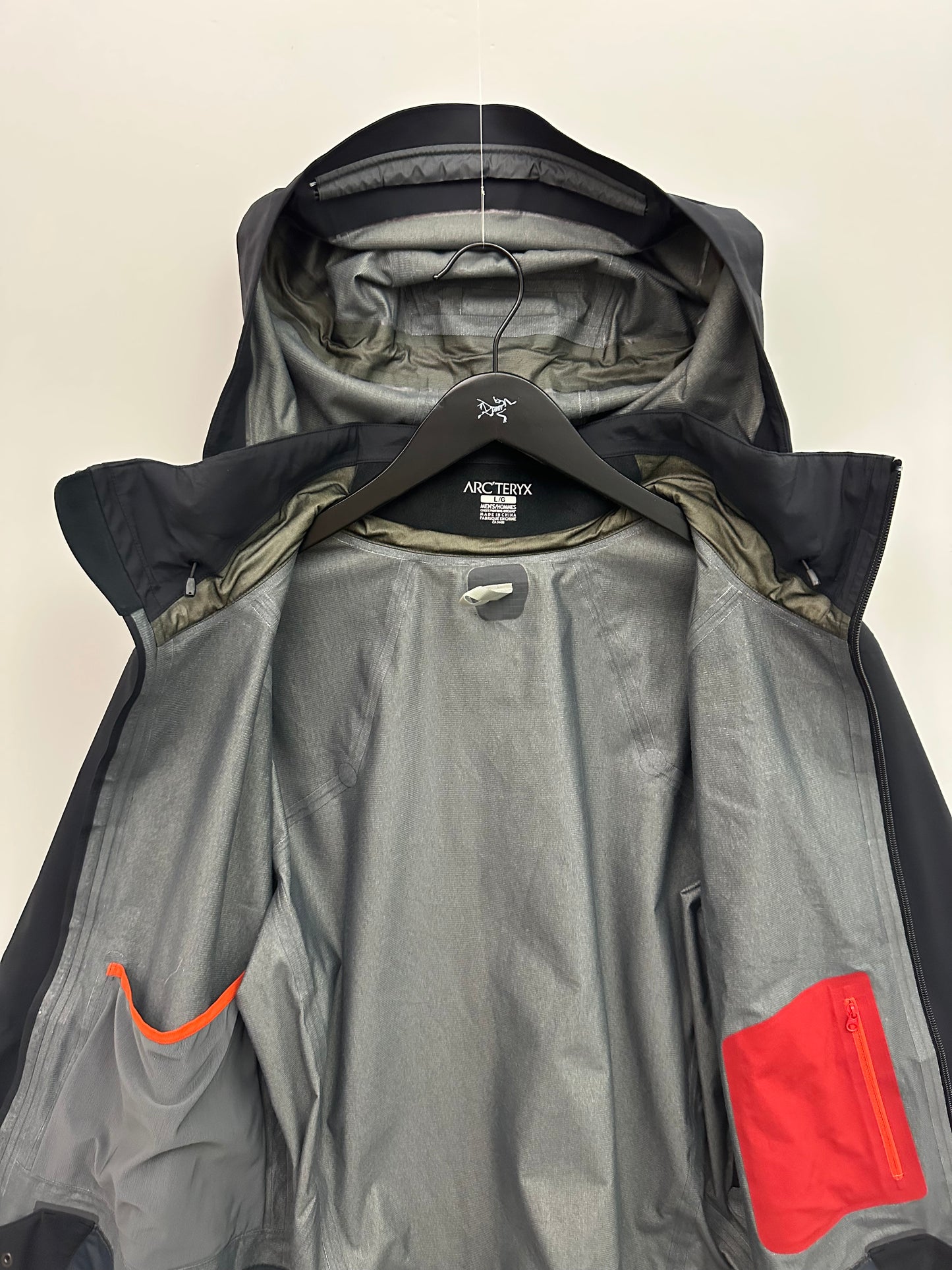 Arc’teryx Cassiar Jacket Black Men’s L Large Gore-Tex RECCO