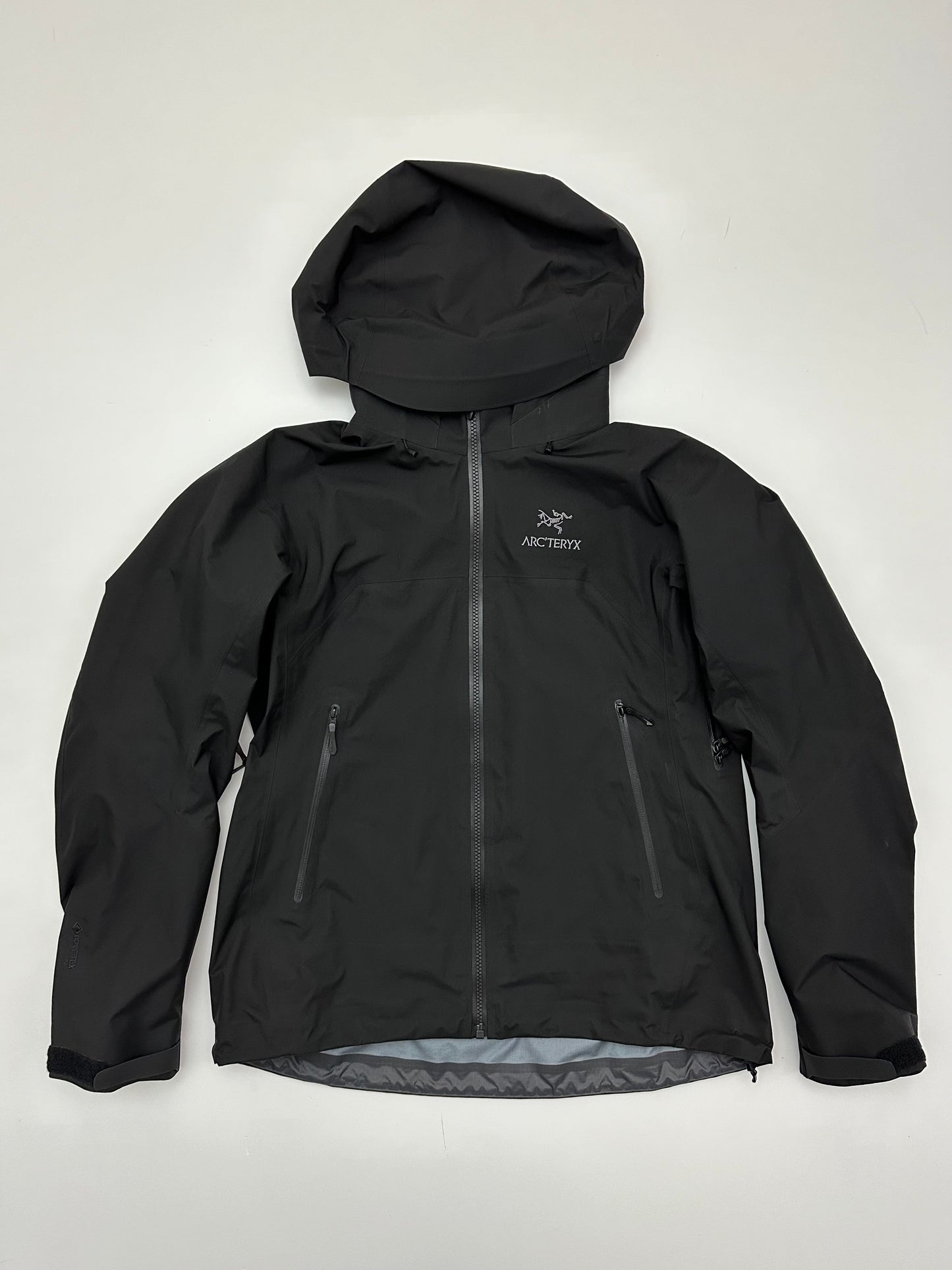 Arc’teryx Beta AR Jacket Black Women’s M Medium Gore-Tex Pro RECCO